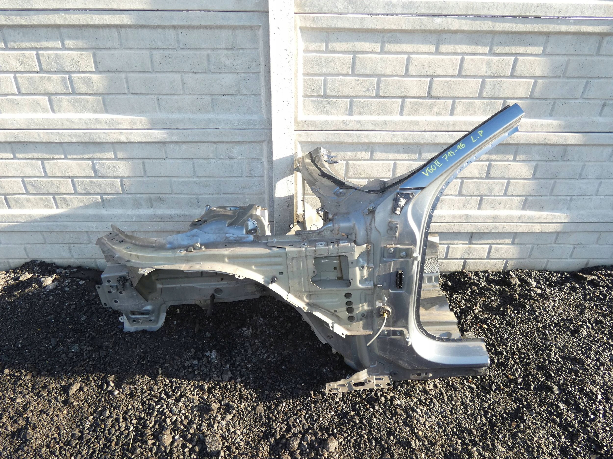 VOLVO V60 II S60 III 18- quarter quarter left front left front