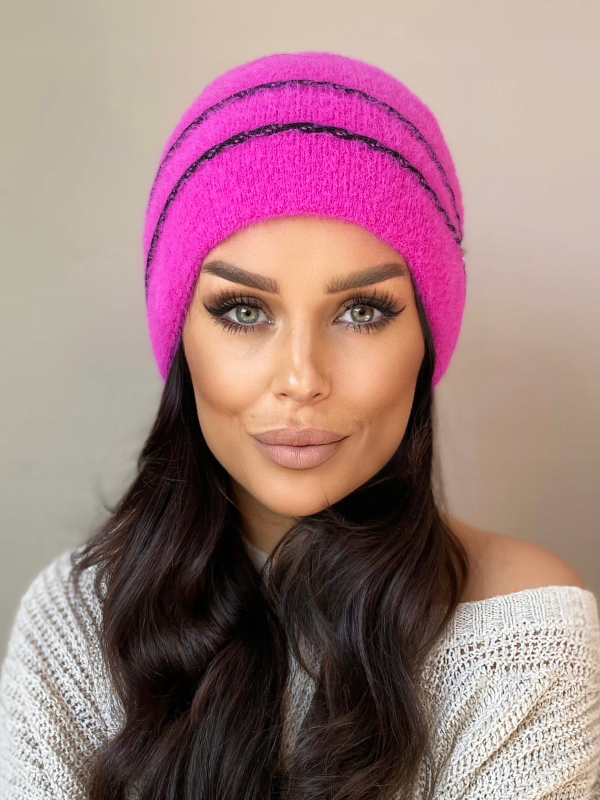 CZAPKA DAMSKA ZIMOWA NA ZIMĘ CIEPŁA WYGODNA GRUBA KOBIECA SPORTOWA KOLORY Płeć kobieta