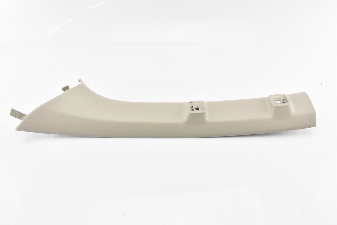 7210A357 - Накладка стойки A левая передняя MITSUBISHI L200 V 14-