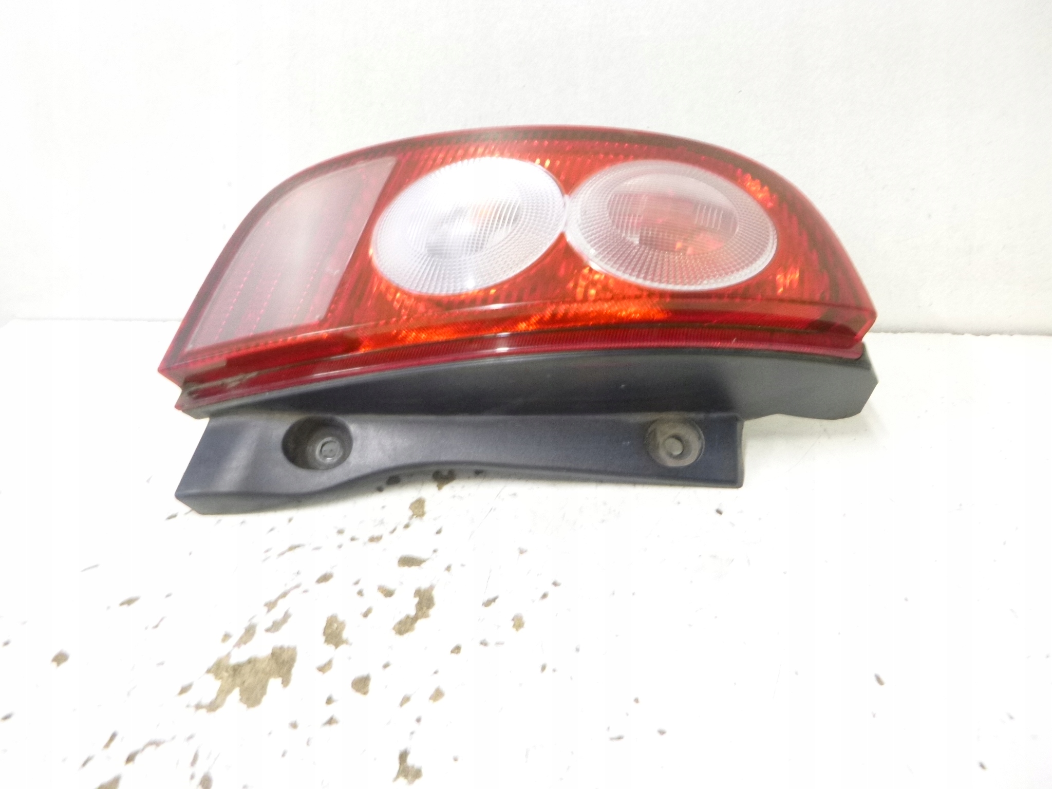 light rear left Nissan Micra K12 2004r.