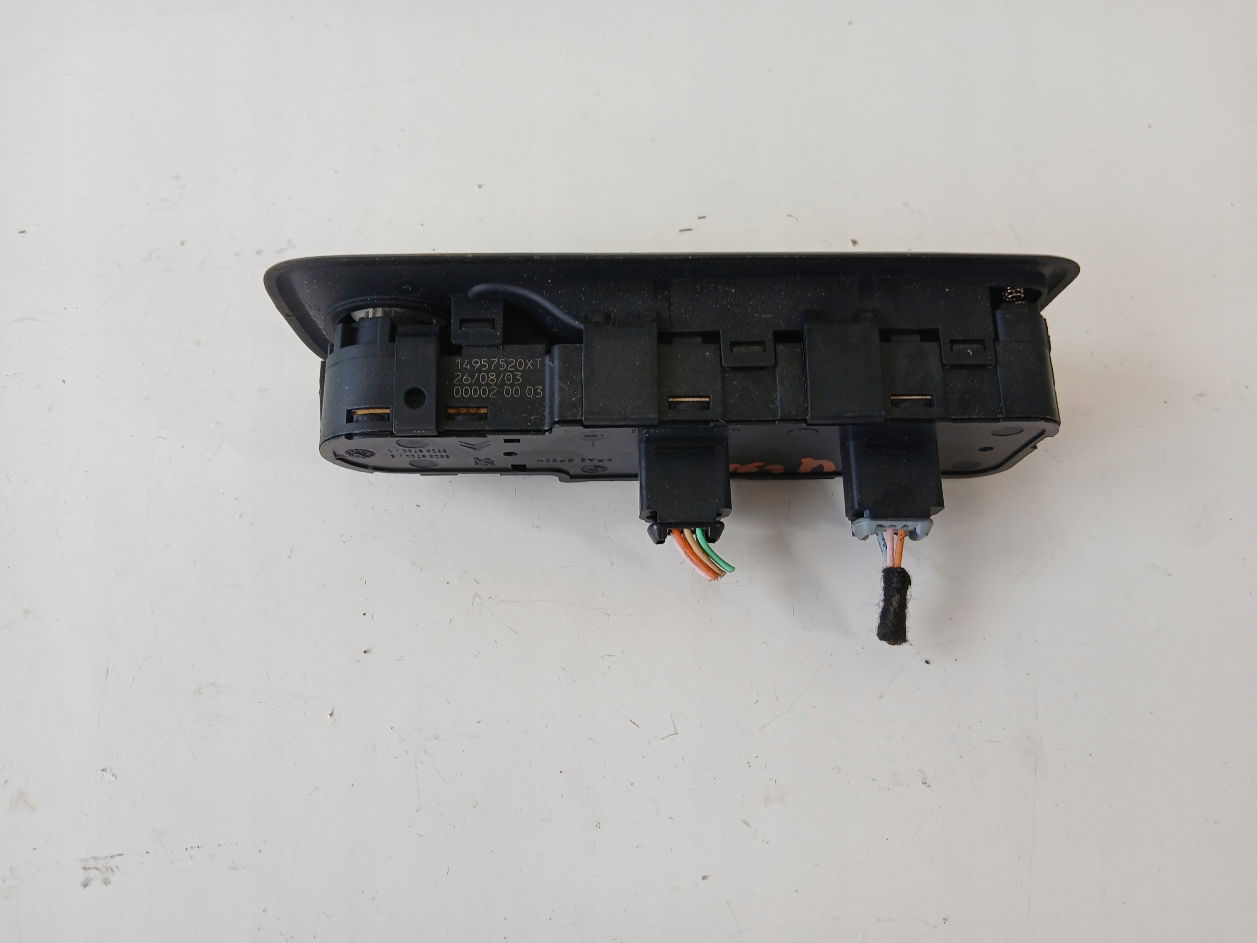 PEUGEOT 807 CITROEN C8 PANEL okna levý předek 14957520XT