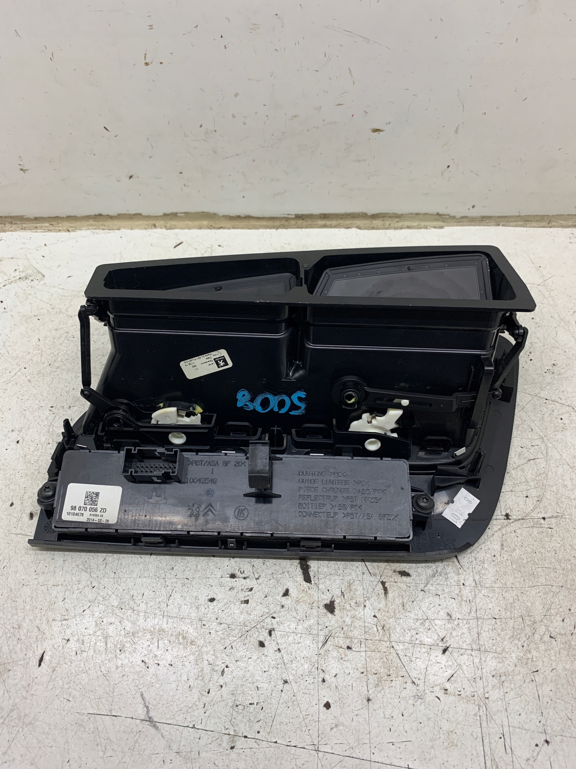 grid air conditioning devices central control panel 98070056ZD PEUGEOT 5008 and LIFT
