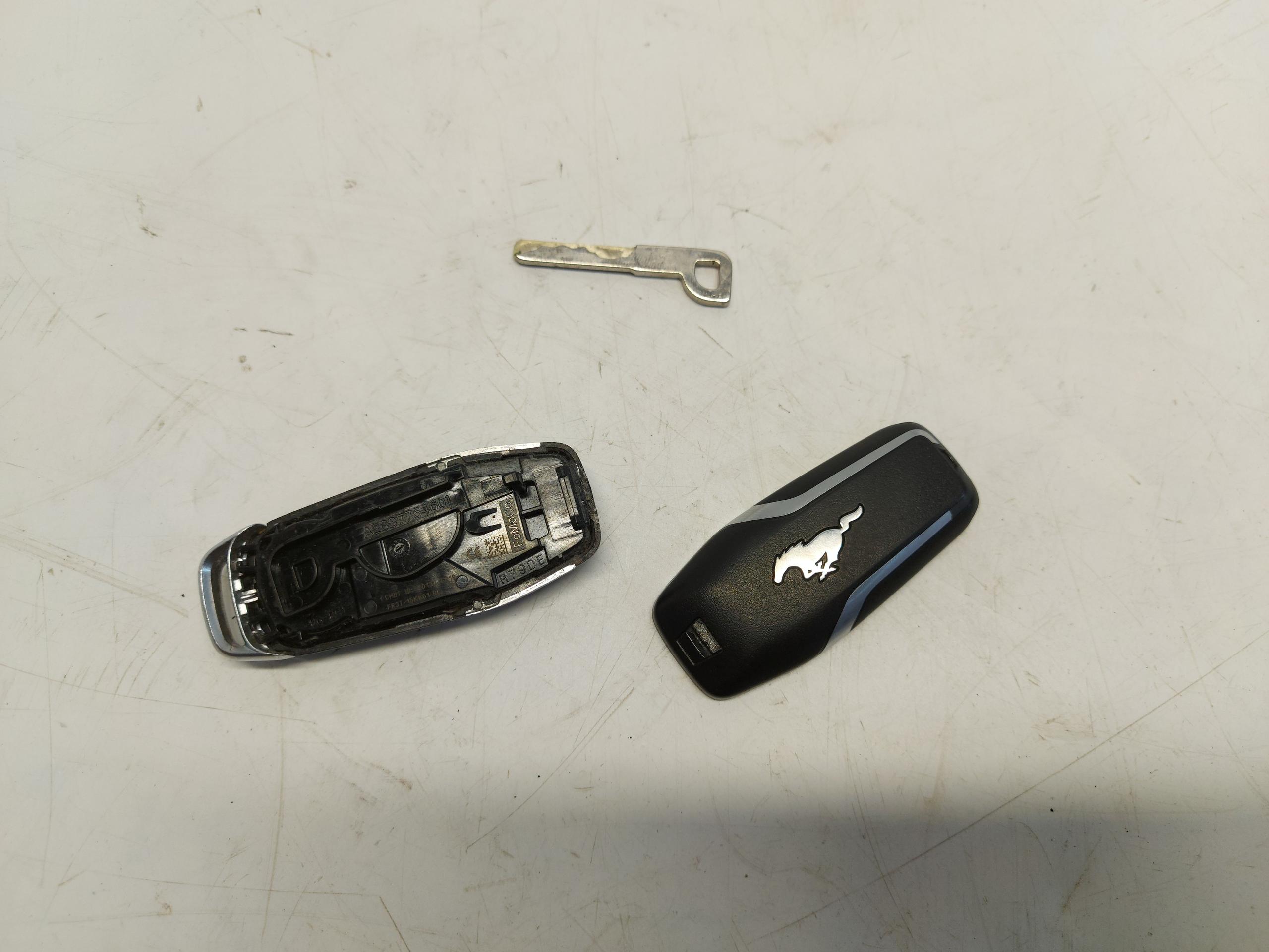 FORD Mustang IV key pilot FR3T-15K601-DC