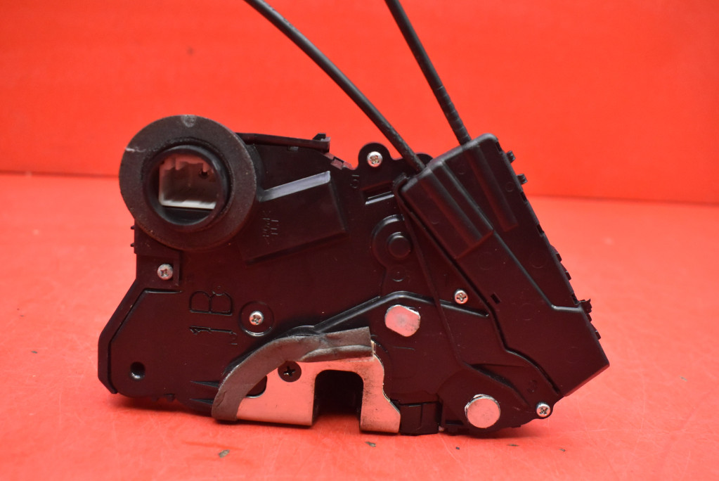 lock door left PRZO front EU TOYOTA PRIUS 2 II XW20 03-11