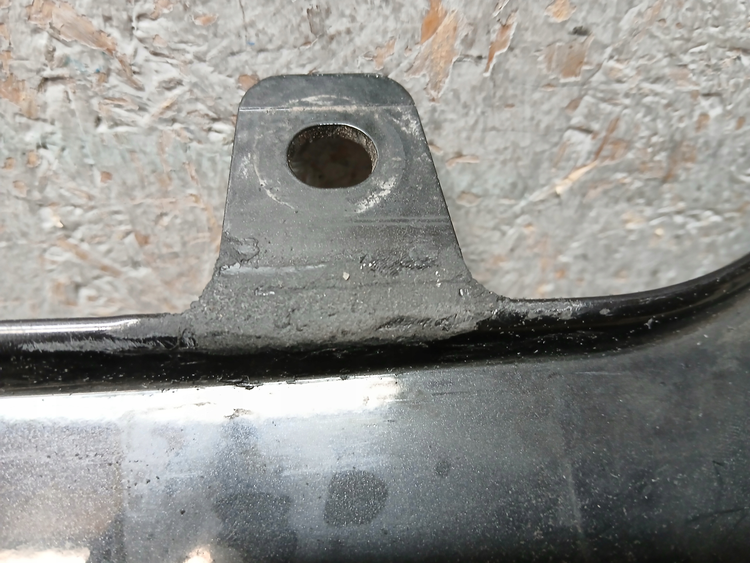 Grille NISSAN NOTE E11 LIFT 09- 62310-BH00H