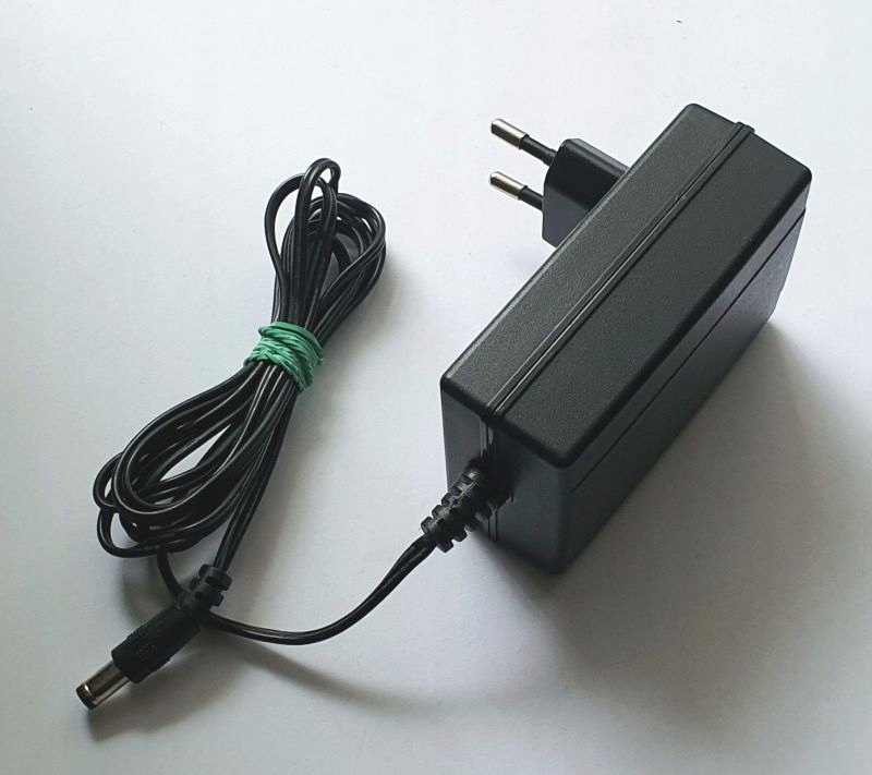 Zasilacz DC 12V 2A 24W AMIGO wtyk 5.5/2.1 LED Kod producenta AMS4-1202000FV-VP