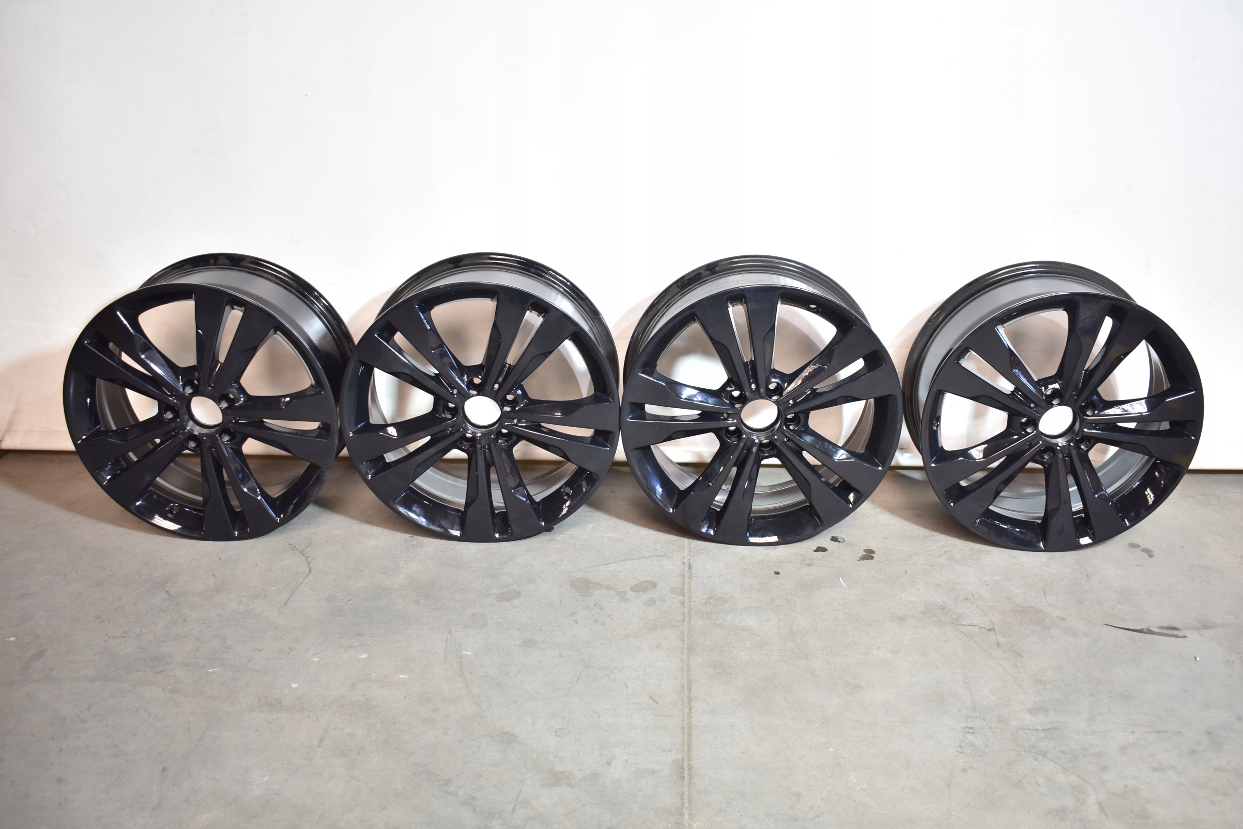IDEALNE discs 18 ' MERCEDES CLA W117 1