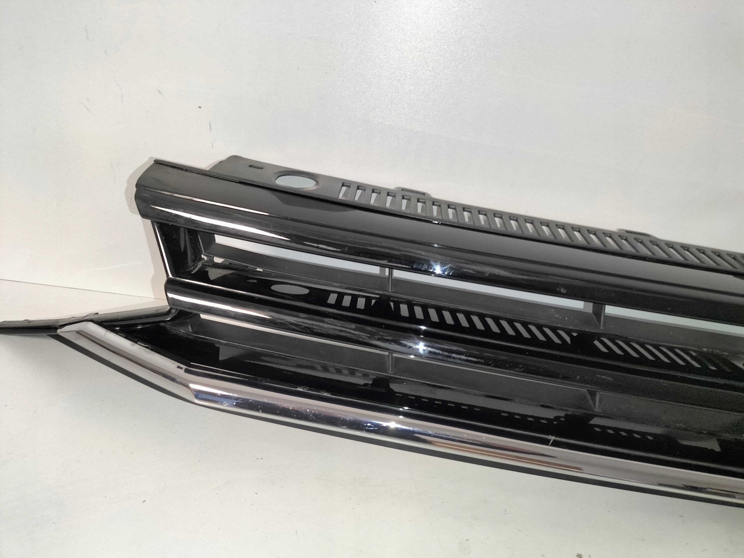 grille grid grill VW TOURAN III 15