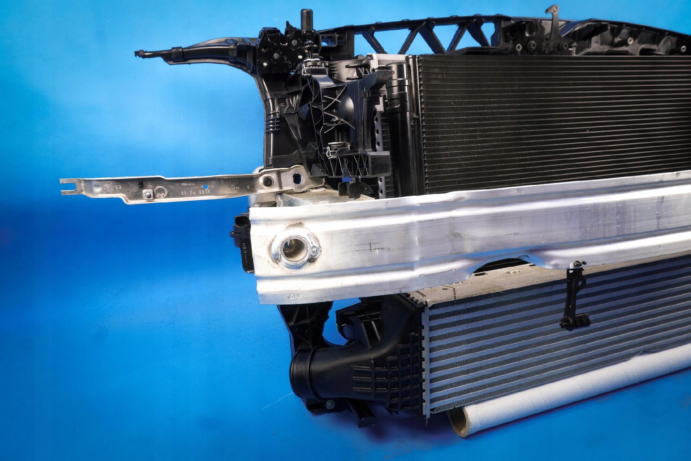 support panel for radiators radiator Audi A7 4G8 Lift 3.0TDI 272KM CRT