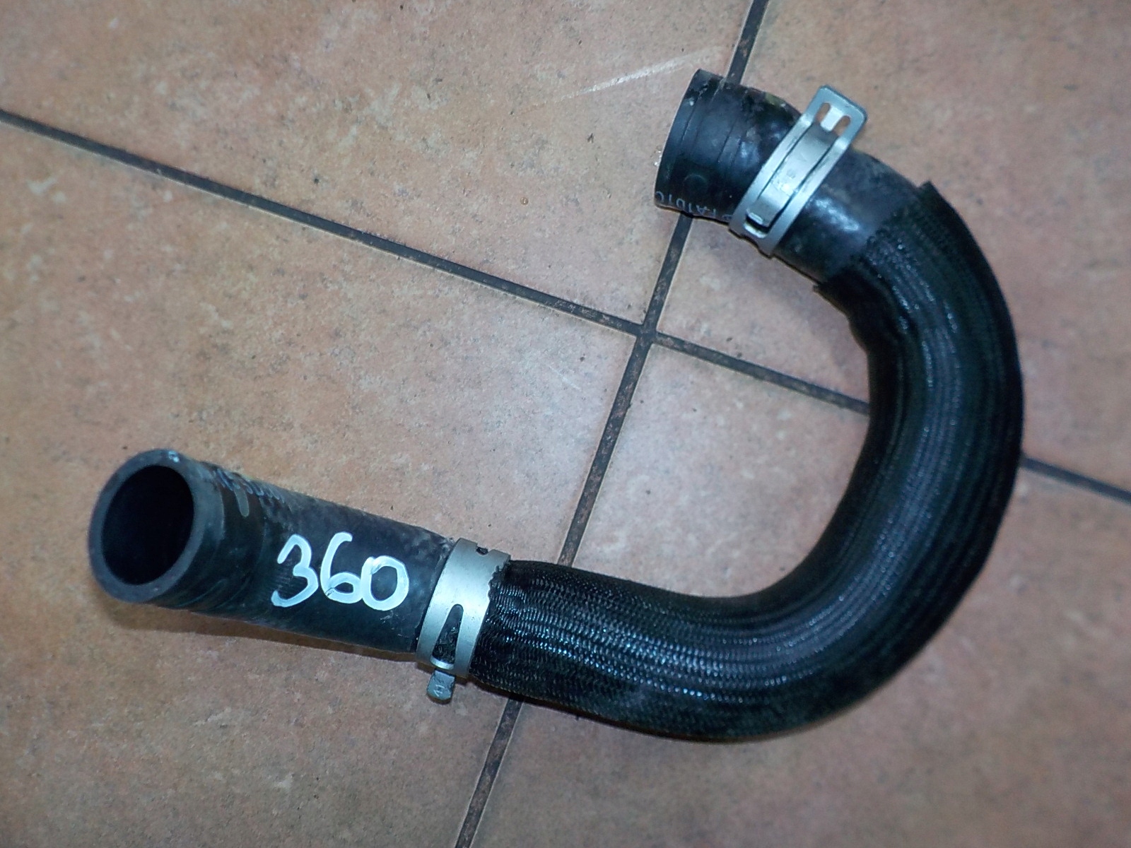 ШЛАНГ ДЛЯ ВОДЫ NIRO 1.6 H 25415-CR000