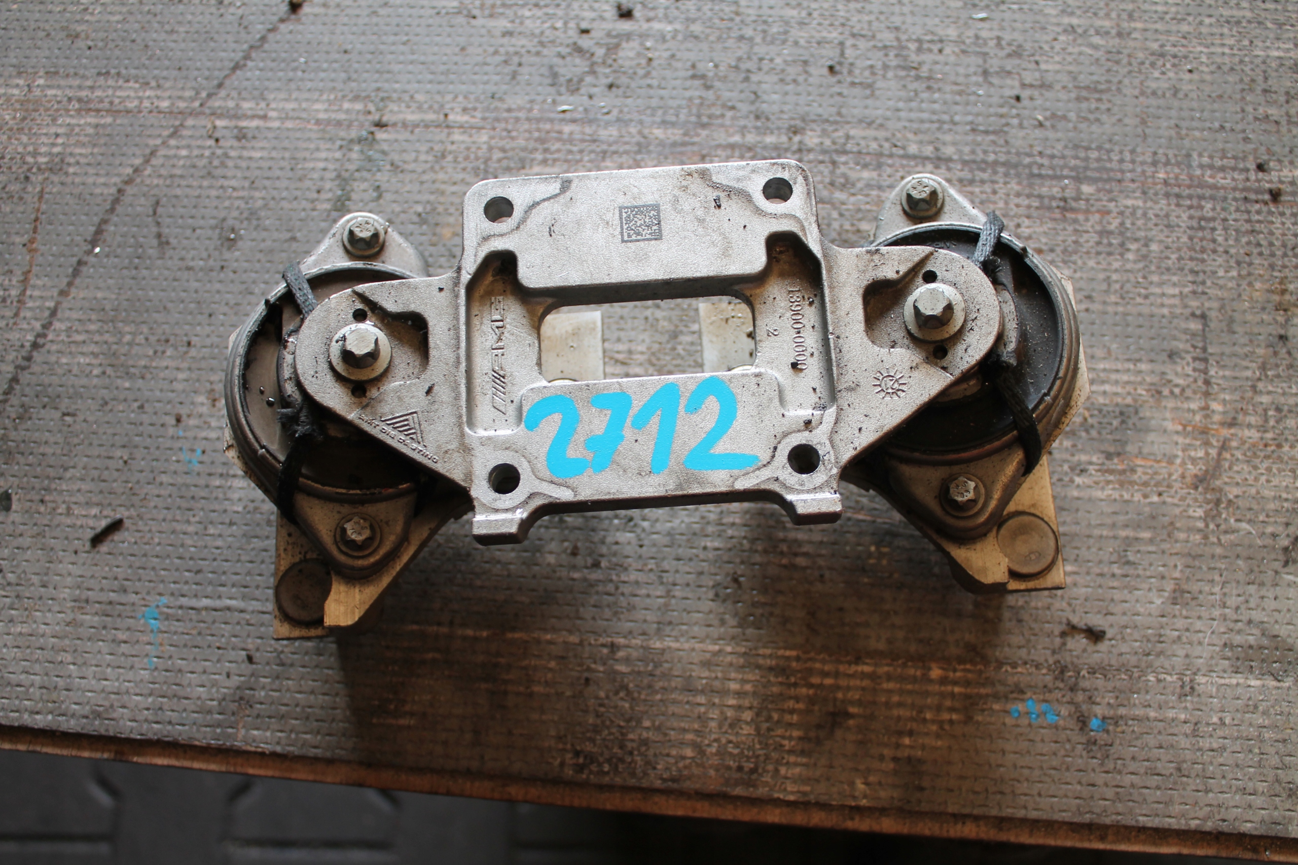 2712. holder gearbox mount MERCEDES A1672411200