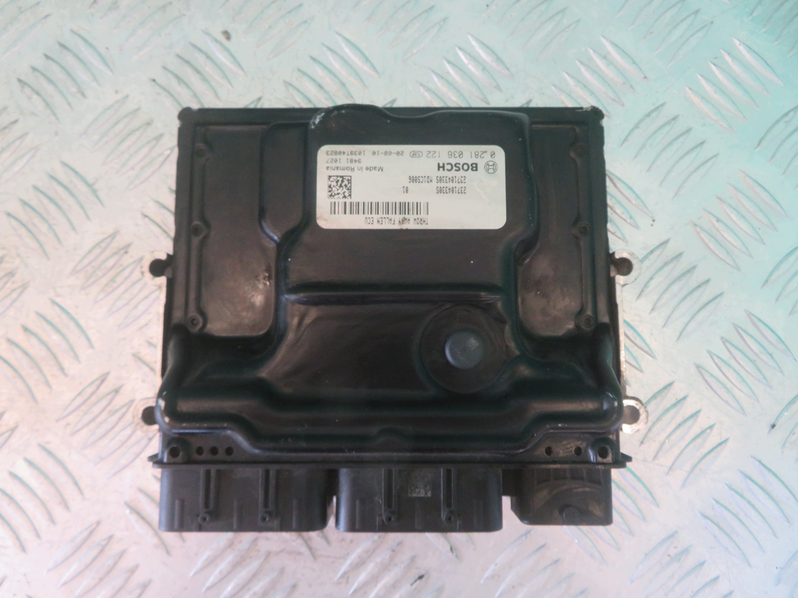 computer control unit of the engine RENAULT TRAFIC 2.0 20R 237104330S 0281036122