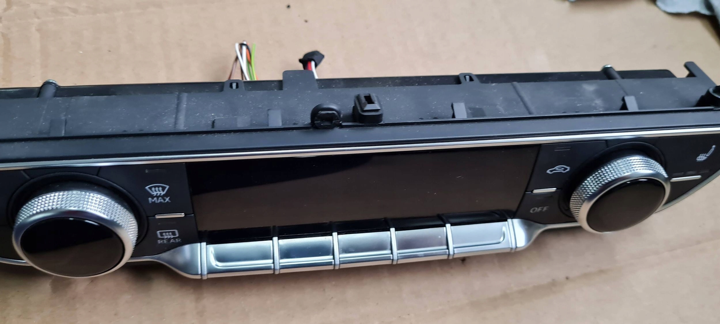Q5 80A SQ5 PANEL Bouches buses Climatisateur air conditionné 80A820043N