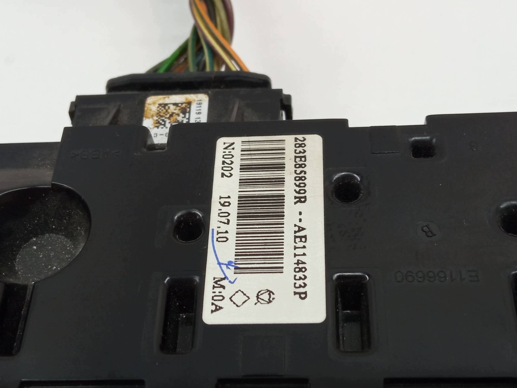 switch of warning lights 283E85899R Renault Clio V (2019-)