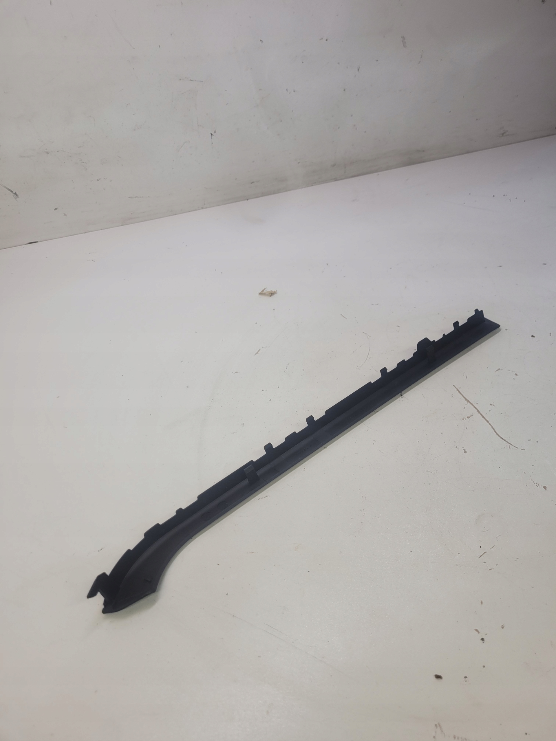 BLENDE ABDECKUNG PROWADNICY ROLETY AUDI A8 D4 4H4863658