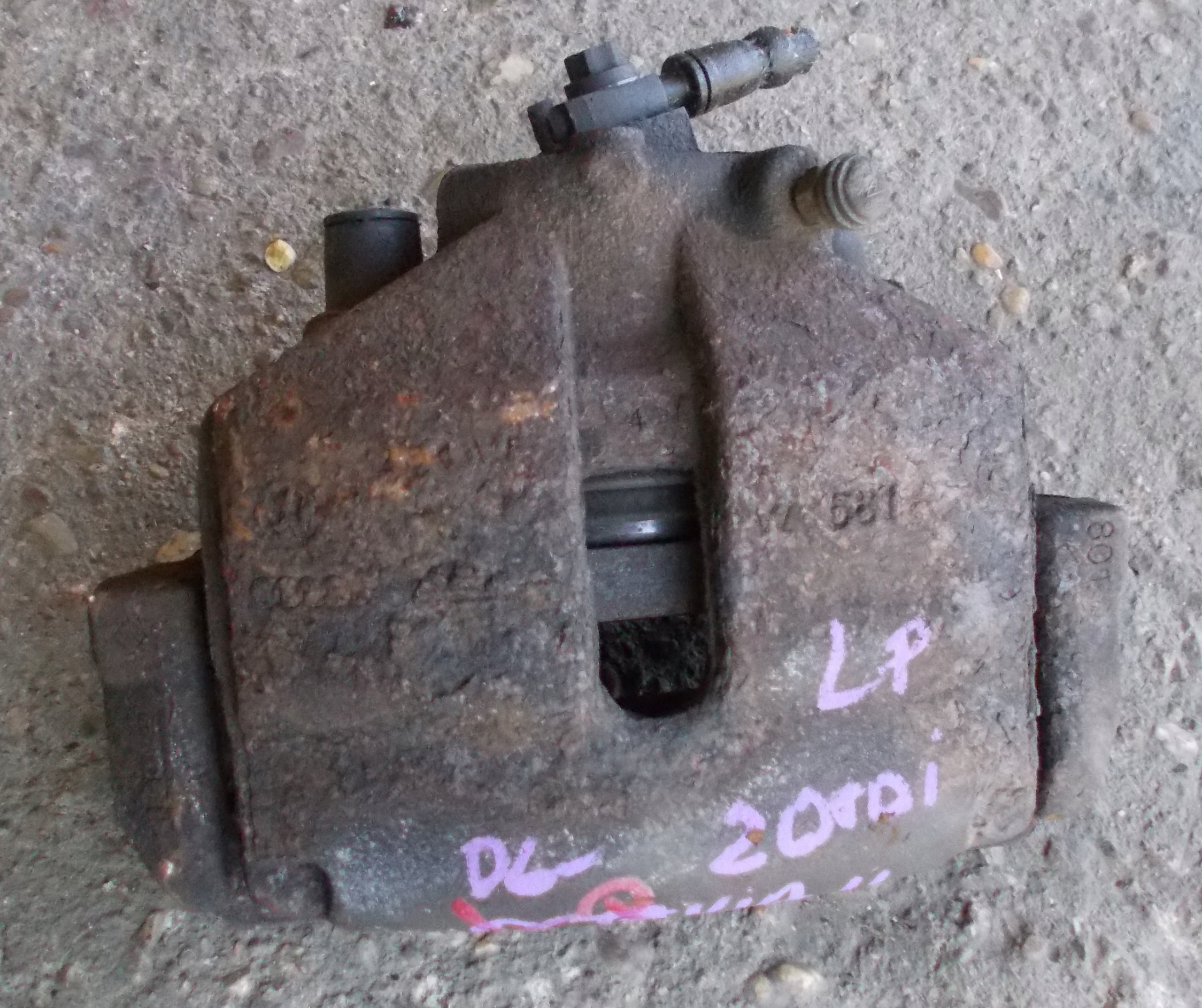 SKODA OCTAVIA II 2.0 TDI 06R caliper brake left front