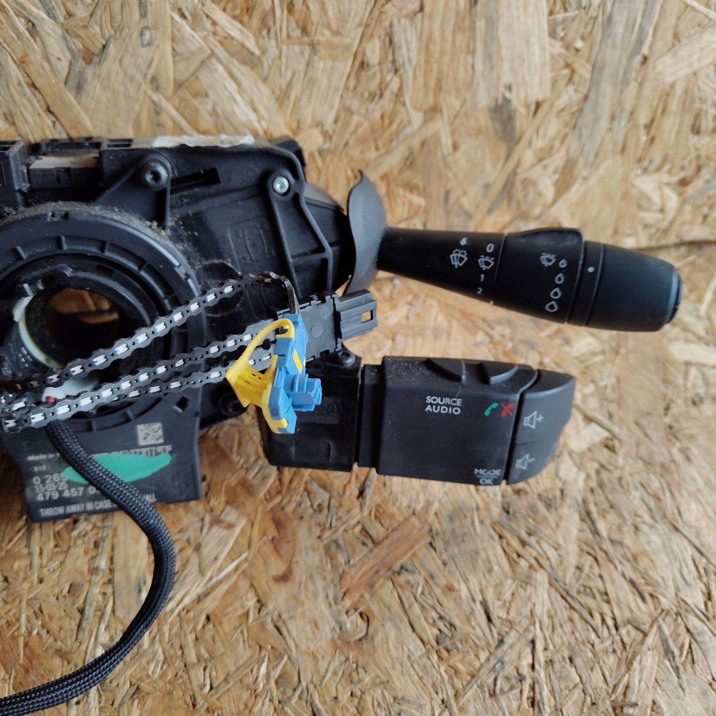 DEVIO LUCI TERGICRISTALLO TERGI Renault Trafic III (X82) 255670610R
