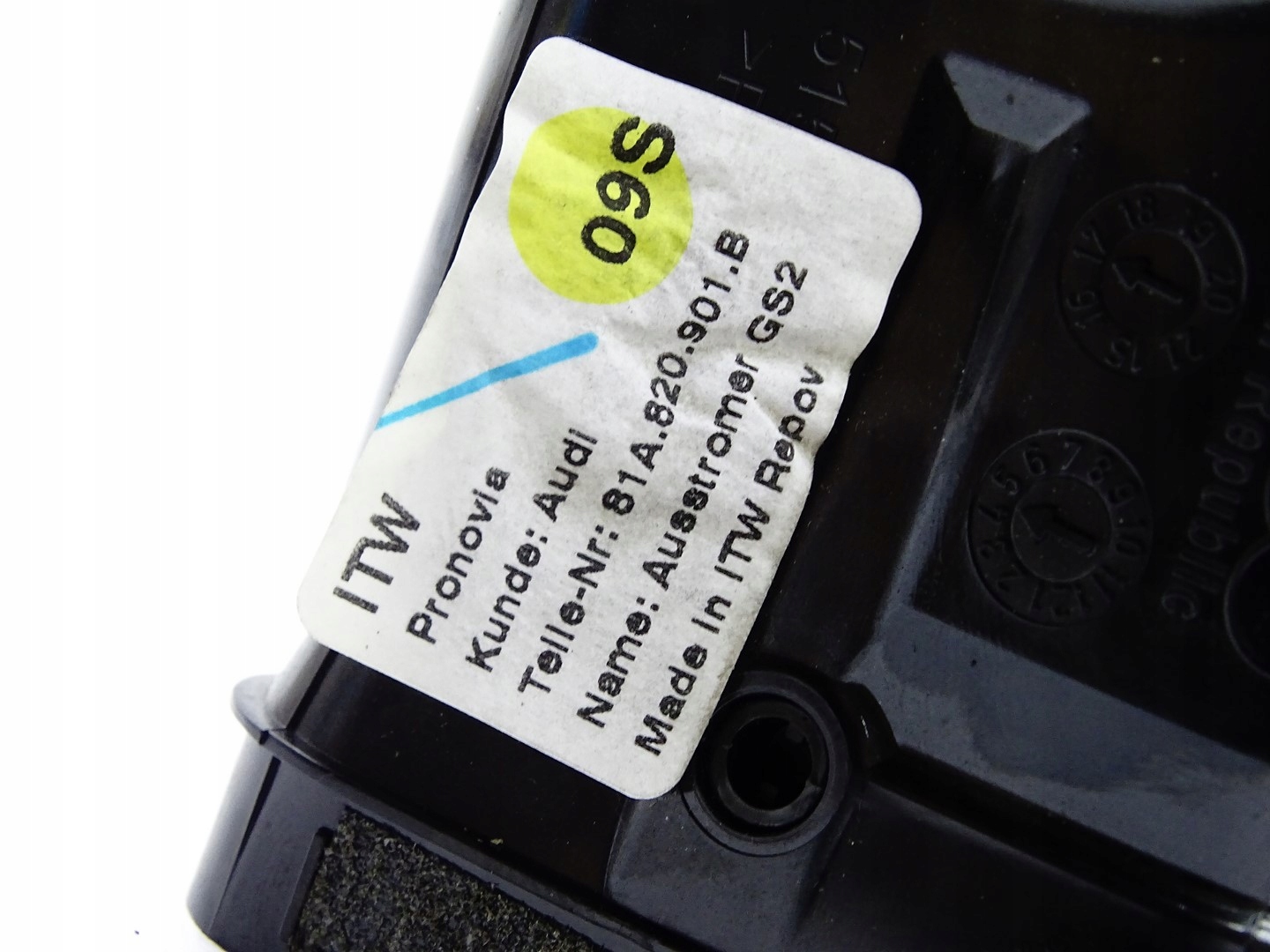 grid air conditioning devices of the dashboard consoles front front AUDI A3 8V LIFT 81A820901B