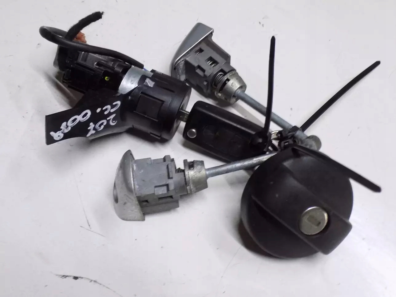 3453456j4313 - Peugeot 207 ключ зажигания автомобиля вставки