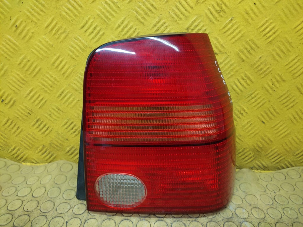 VW LUPO light right rear part 38020748