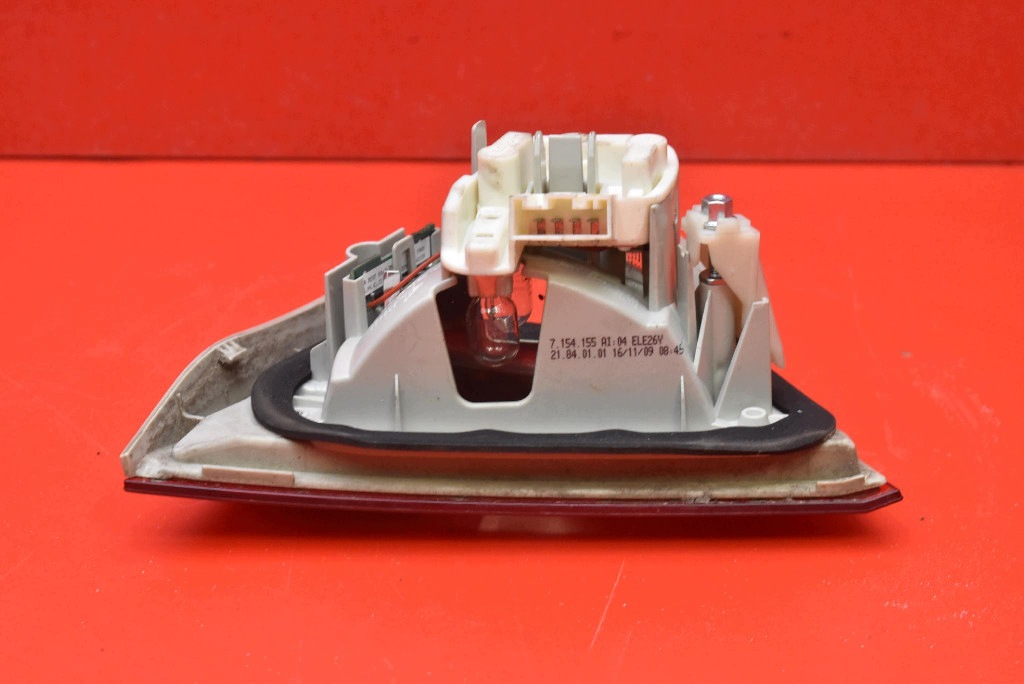 light left rear part rear 7154155 BMW E90 LIFT 08-13
