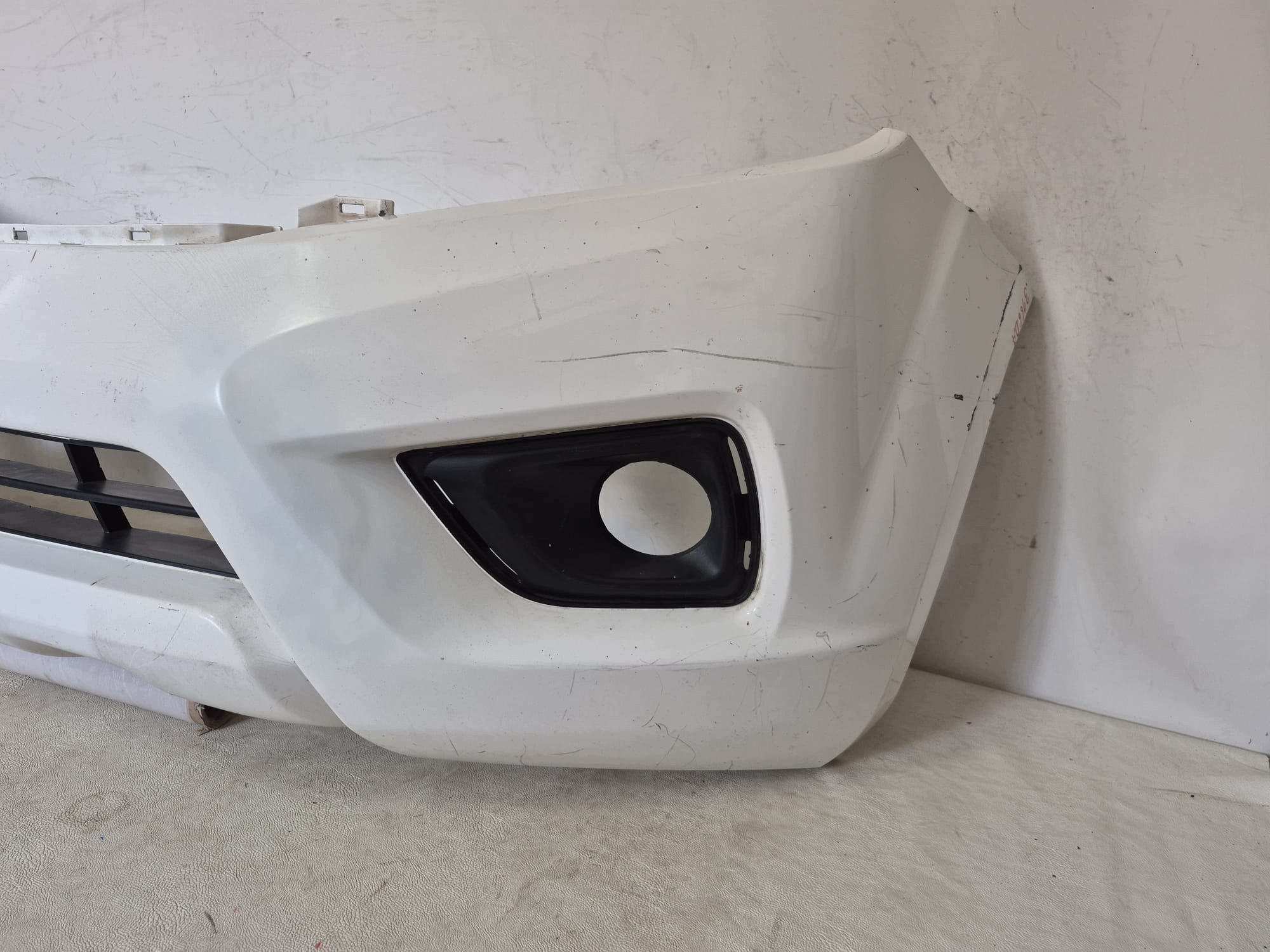 NISSAN NAVARA IV 4 14-22 nárazník předek přední