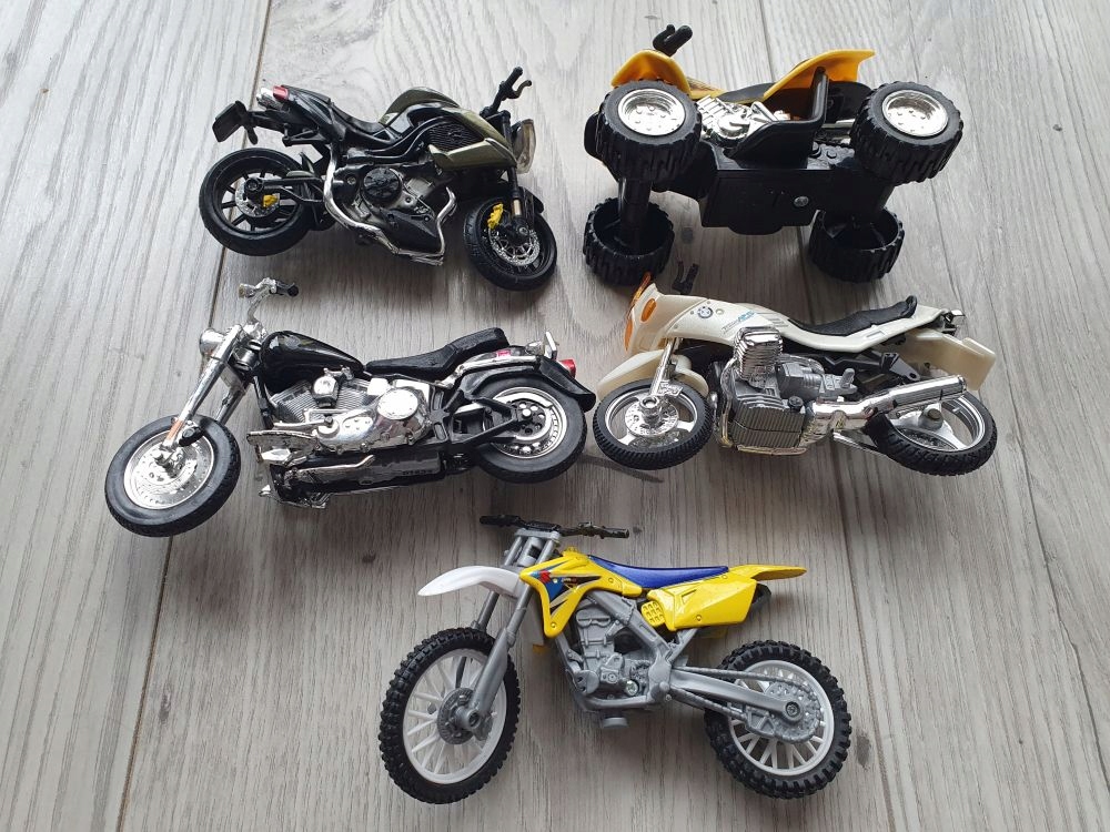 Kolekcja 5 modeli motocykli motory motocykle BMW QUAD Wiek dziecka 3 lata +