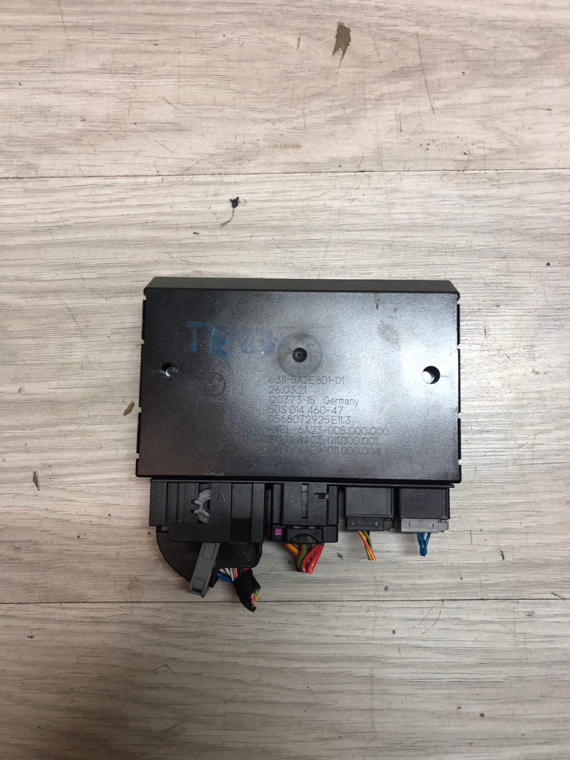 BMW IX I20 блок управления буксирным крюком 5A2E8D1