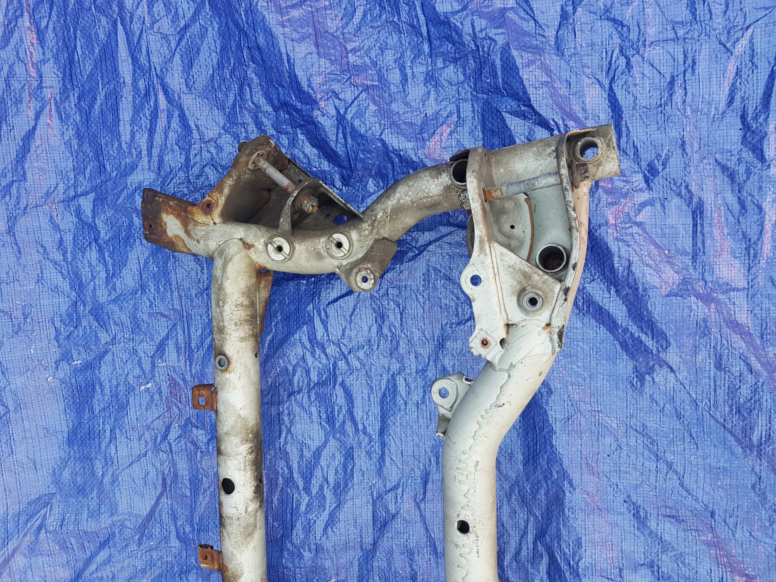 axle beam front of the engine MERCEDES W212 LIFT sider subframe axle beam front
