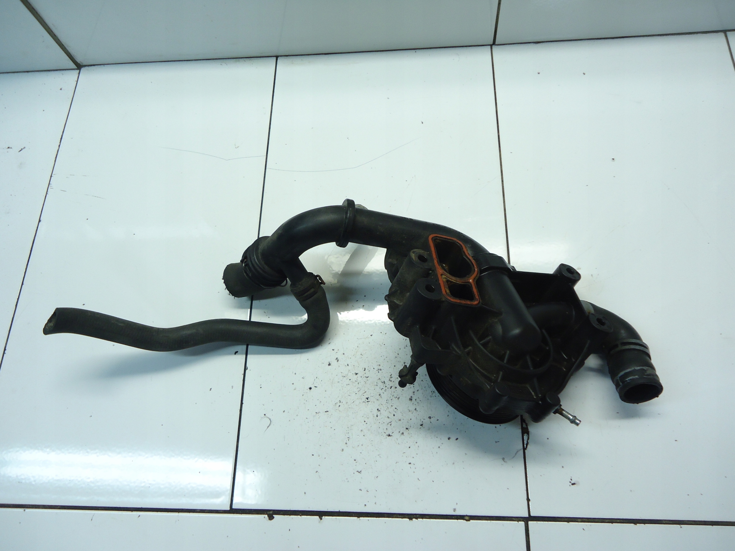MERCEDES E W212 2.2 CDI 651.911 water pump A6512002100