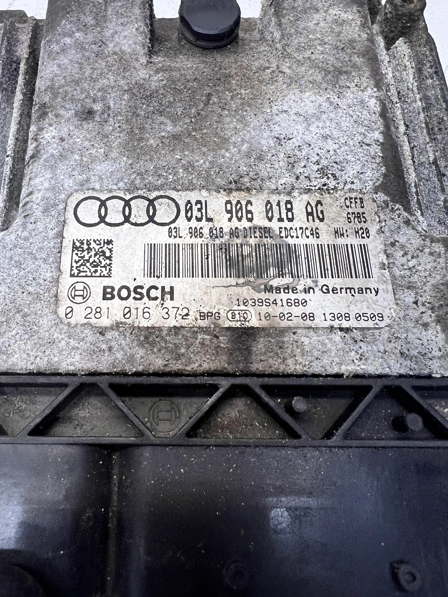 ordinateur unité de commande électronique uce moteur AUDI A4 A5 03L906018AG
