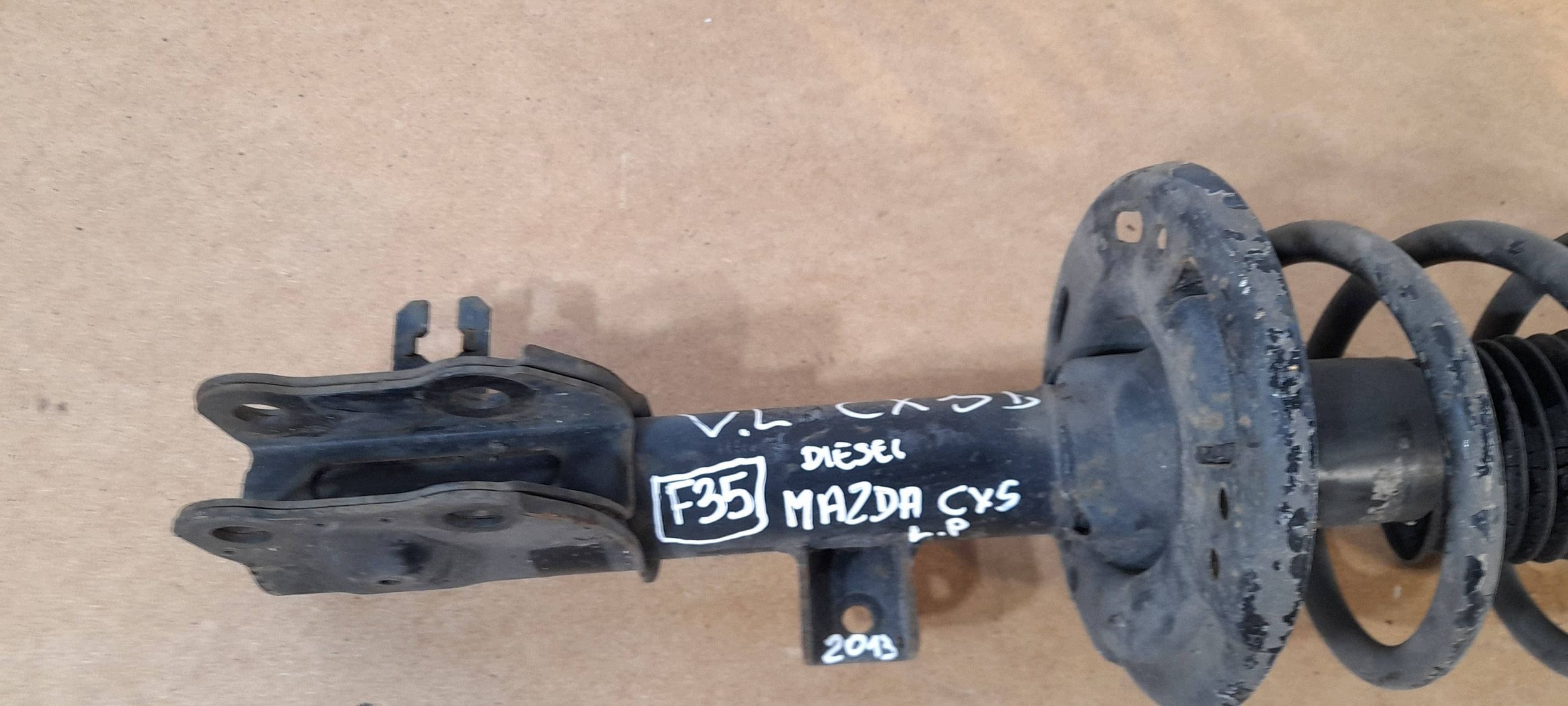Mazda CX-5 shock absorber front left ze spring AVA5138J53 (F35)