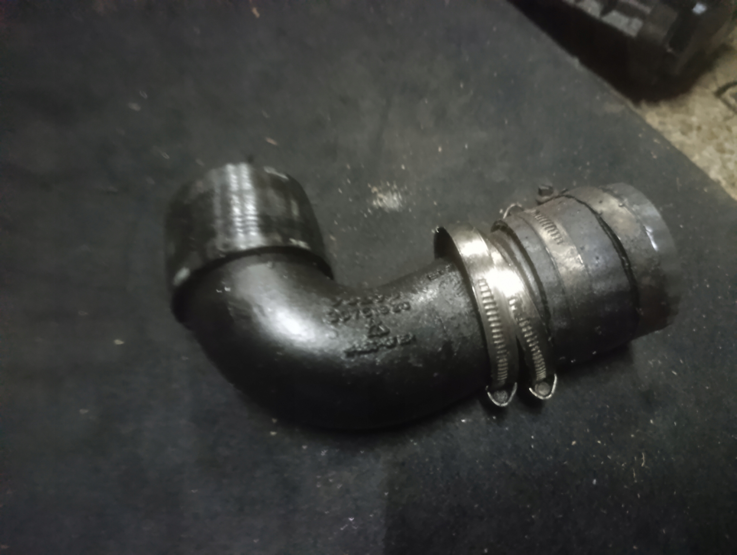 pipe air VOLVO V60 S60 2.0 D3 30751920
