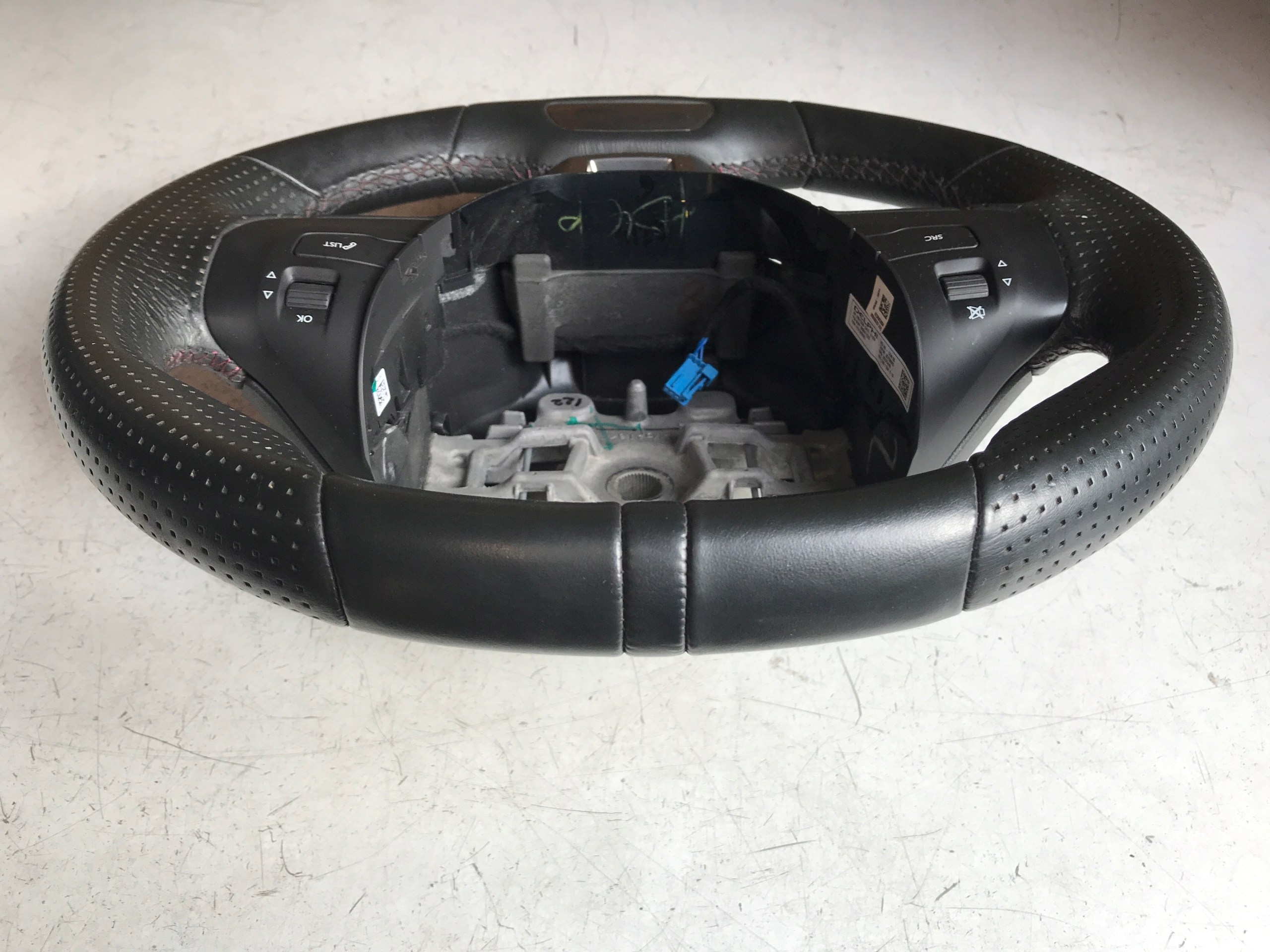 lenkrad SCIETA MULTIFUNKCJA PEUGEOT 208 XY