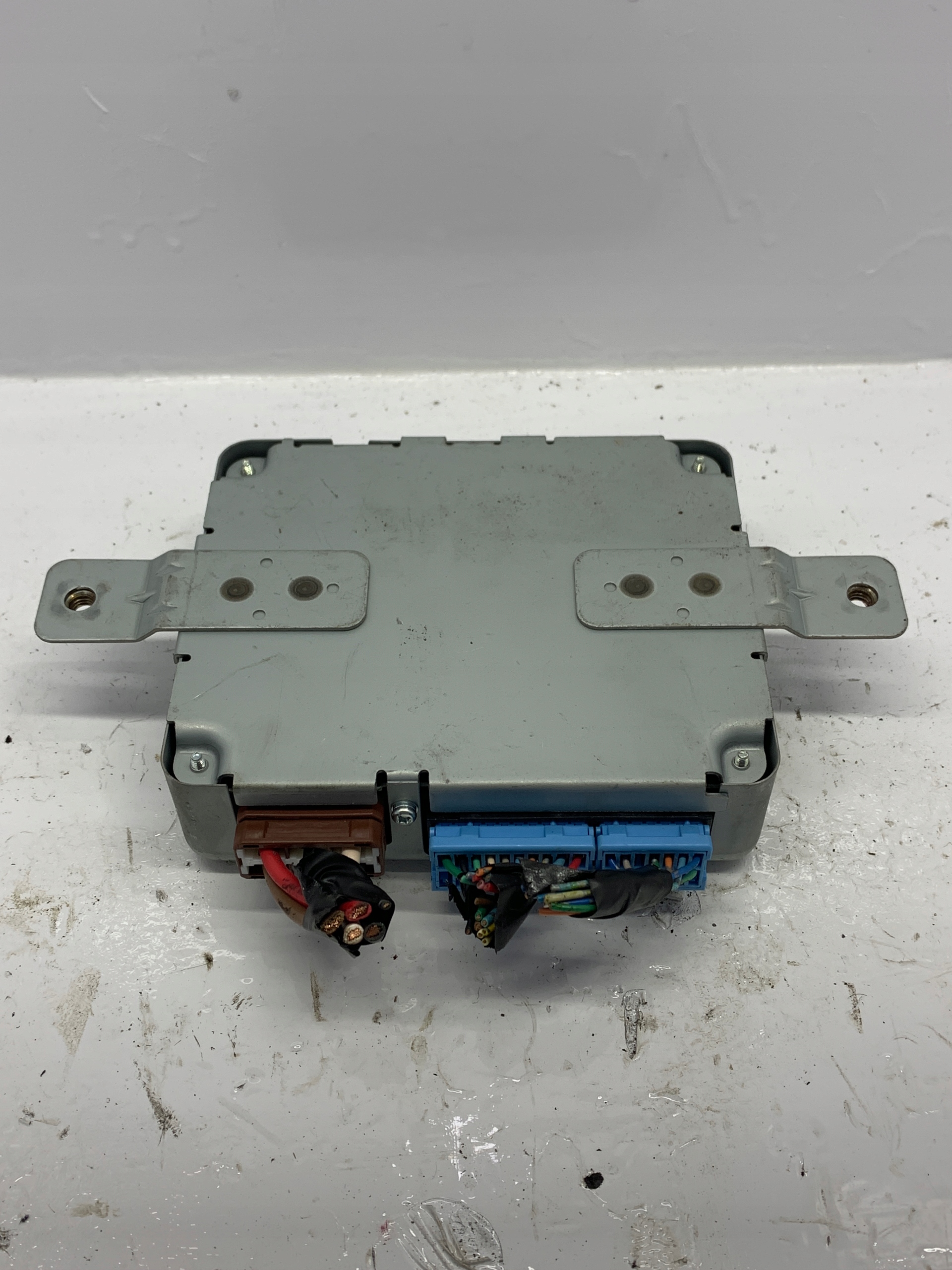 module control unit bonnet boot 74970-T1G-E012-M1 HONDA