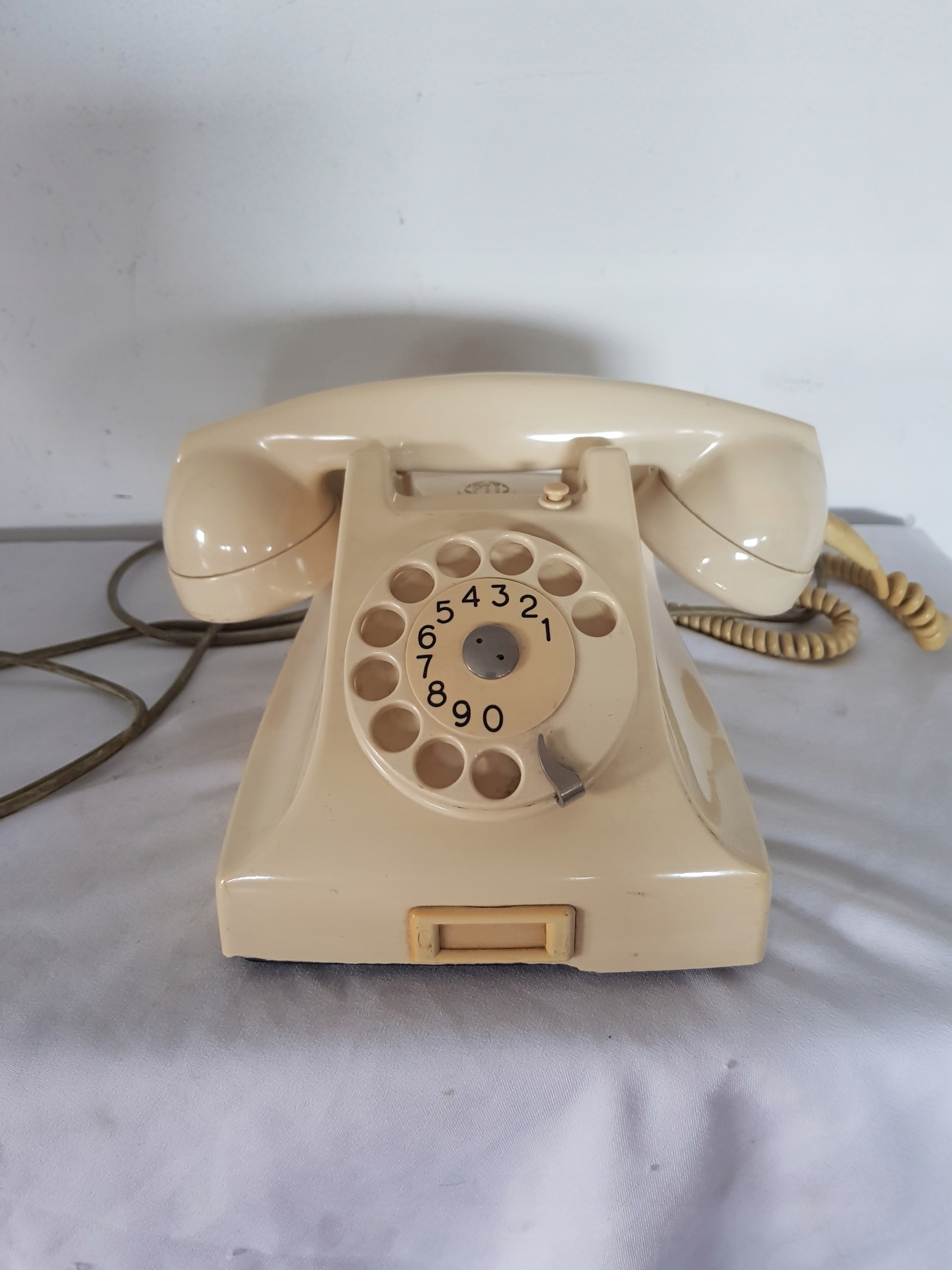 Телефон из бакелита Ericsson