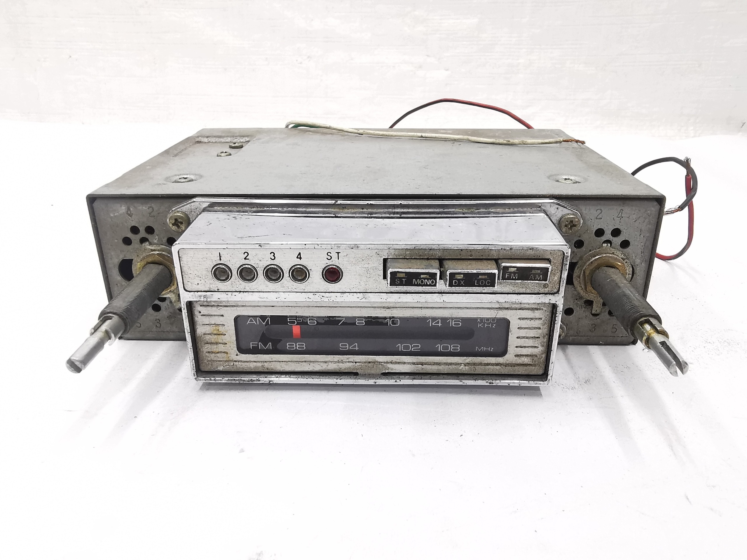 RADIO SAMOCHODOWE RETRO VINTAGE XTAL XA-800