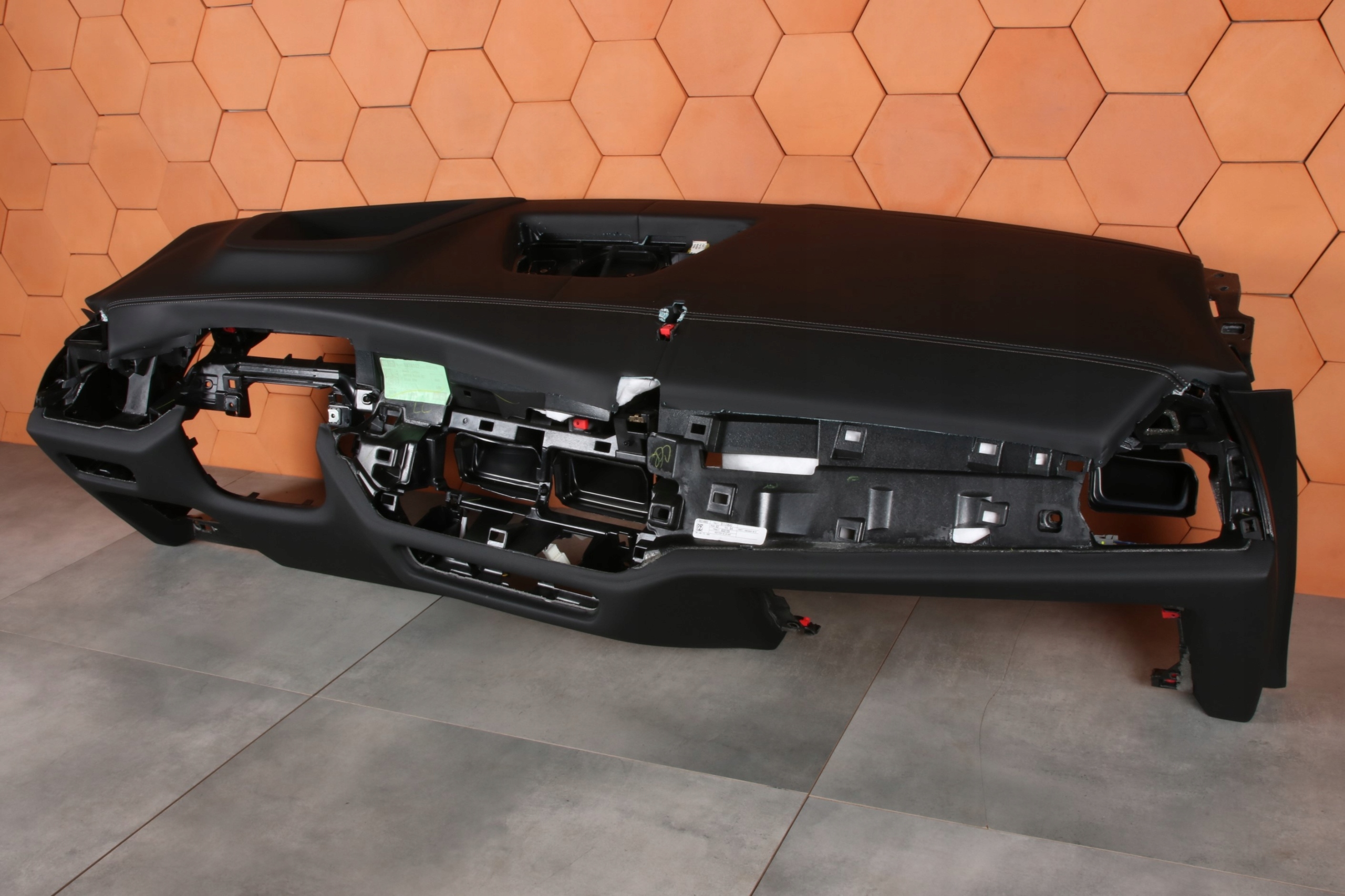 BMW X6 G06 LCI originál dashboard instrument panel console NAPPA black HEAD UP