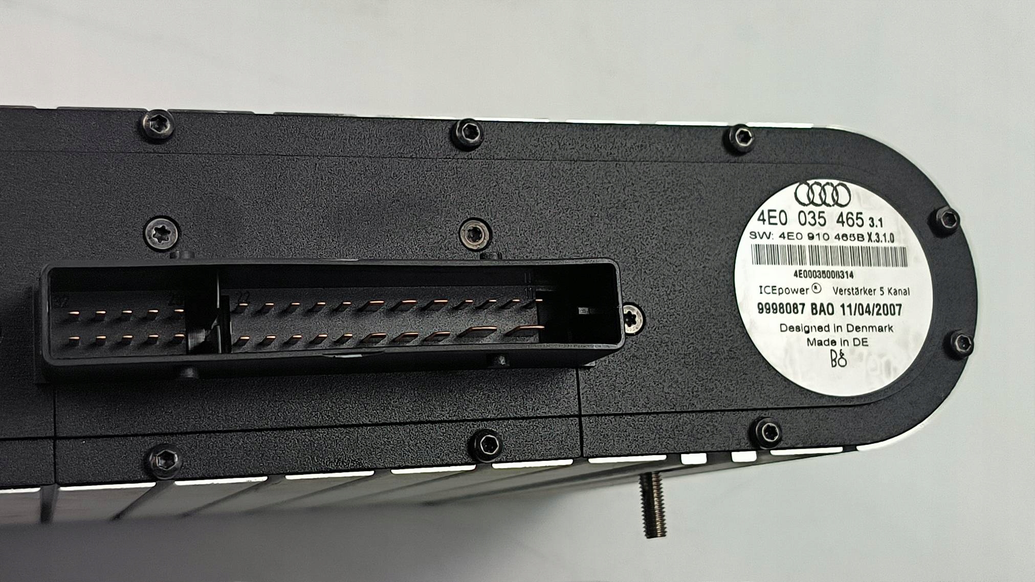AMPLIFICATORE 4E0035465. AUDI A8 D3