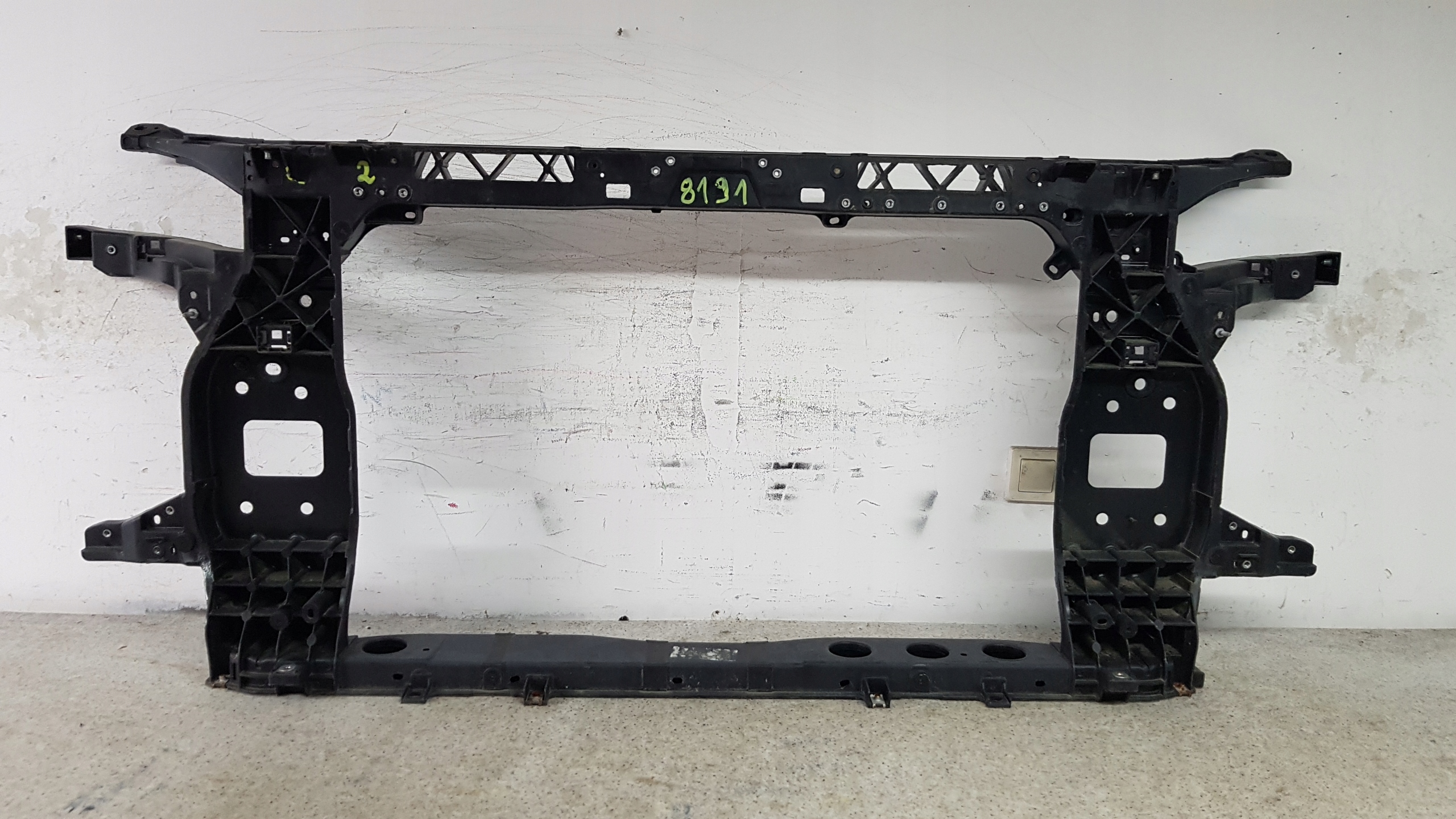 HYUNDAI TUCSON IV 4 PAS PRZEDNI WZMOCNIENIE 8191