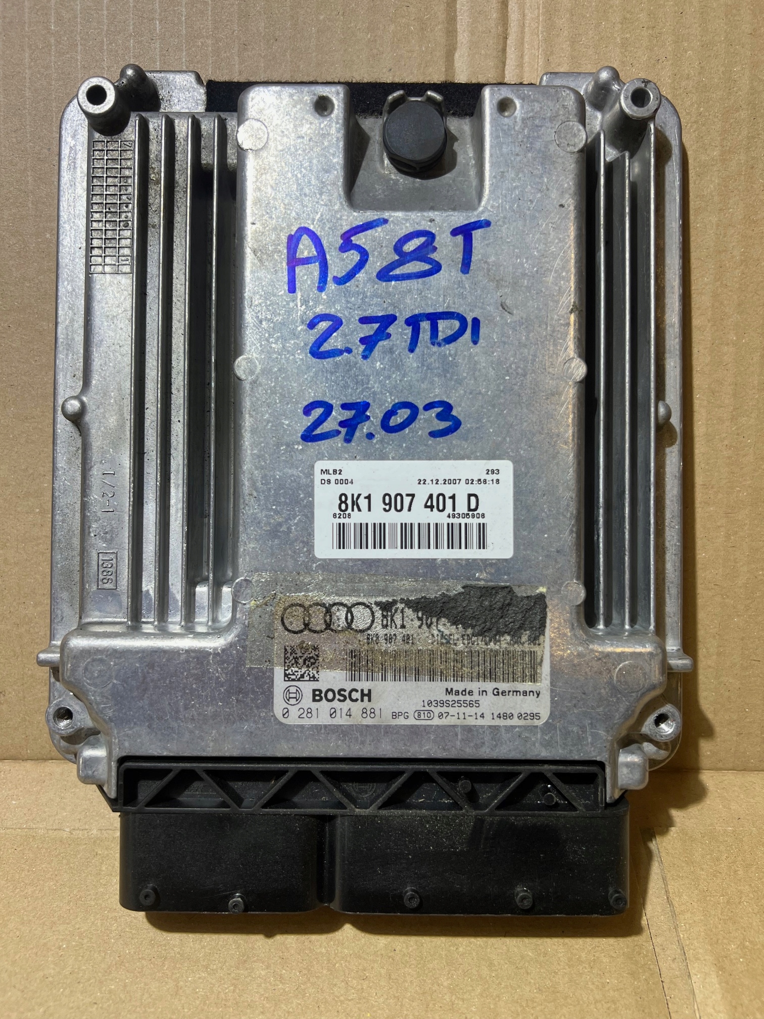 AUDI A5 8T 2.7 TDI Computer Bedienteil DES MOTORS 8K1907401D