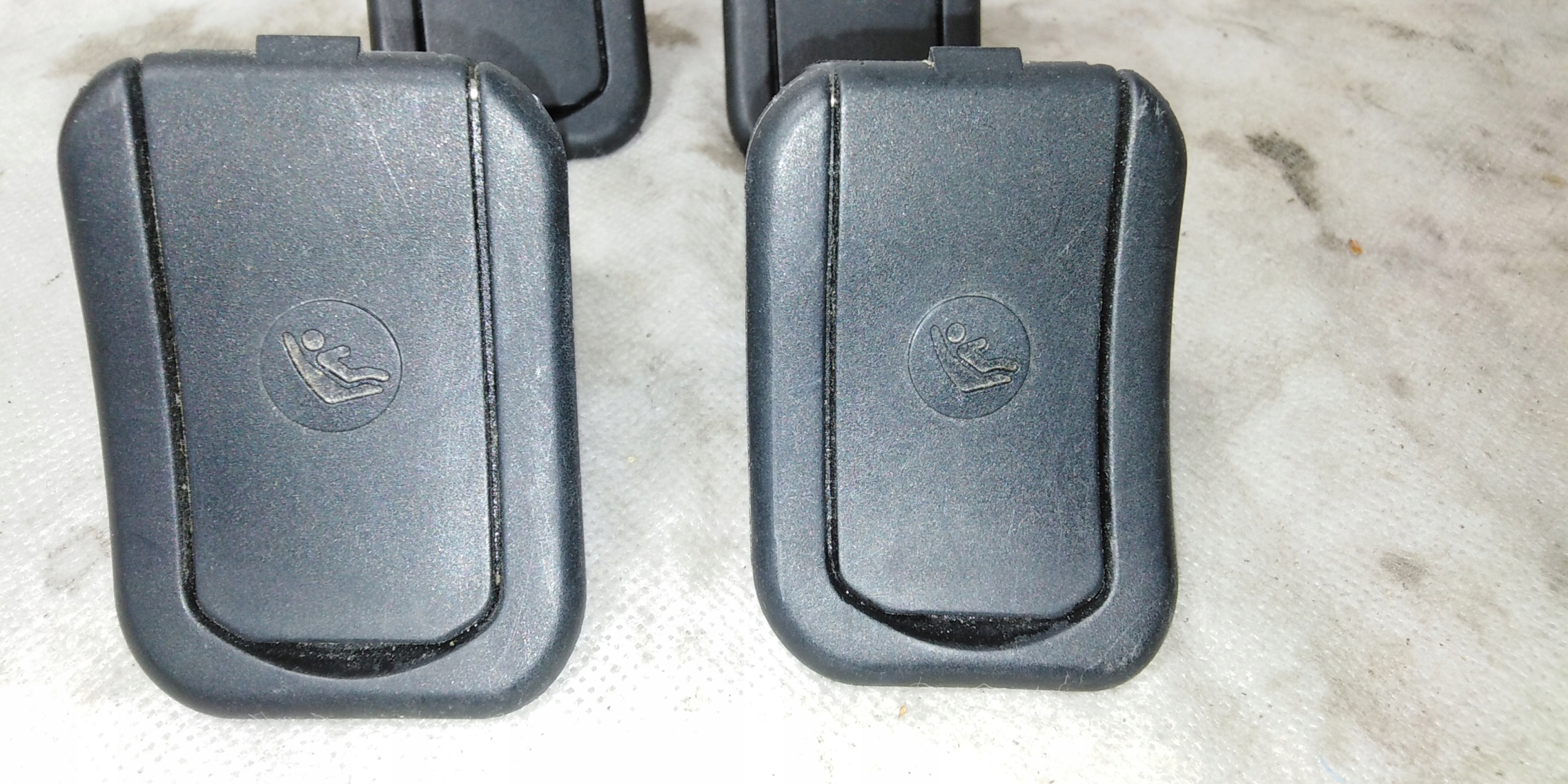 NEU MINI COOPER R50 R52 R53 RÜCKSITZ ISOFIX-ABDECKUNG RECHTS 7043174  ORIGINAL