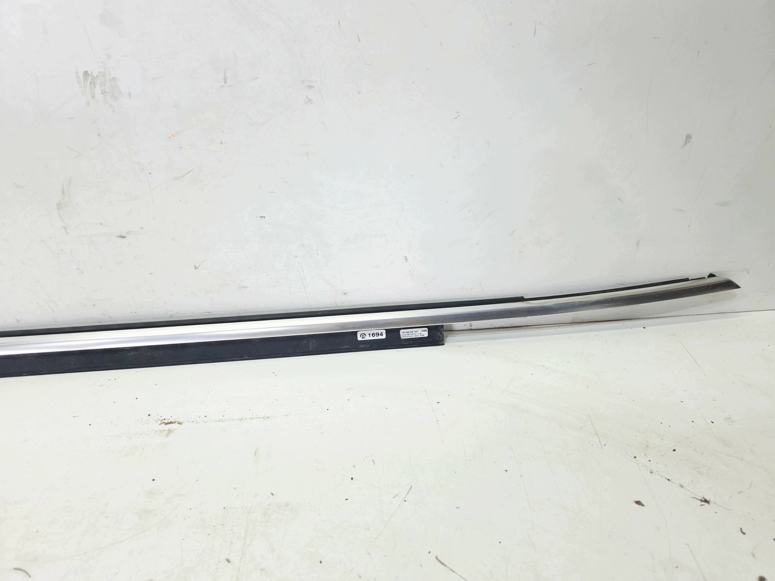 moulding dust SZYBE door right front AUDI A5 8F CABRIO 8F0853284 3Q7