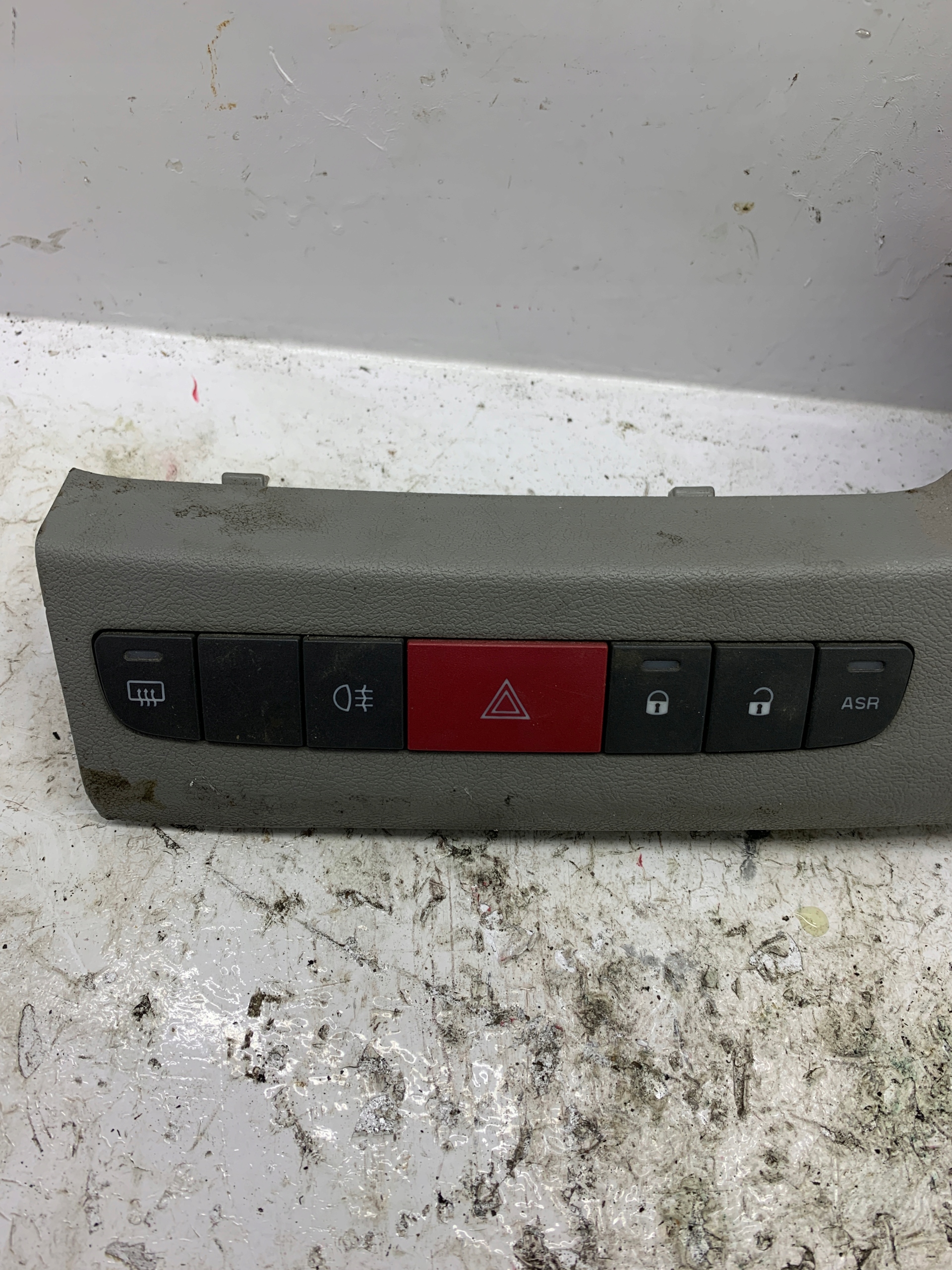 control panel bracket for 1308183070 PEUGEOT BOXER II (2006-2014)