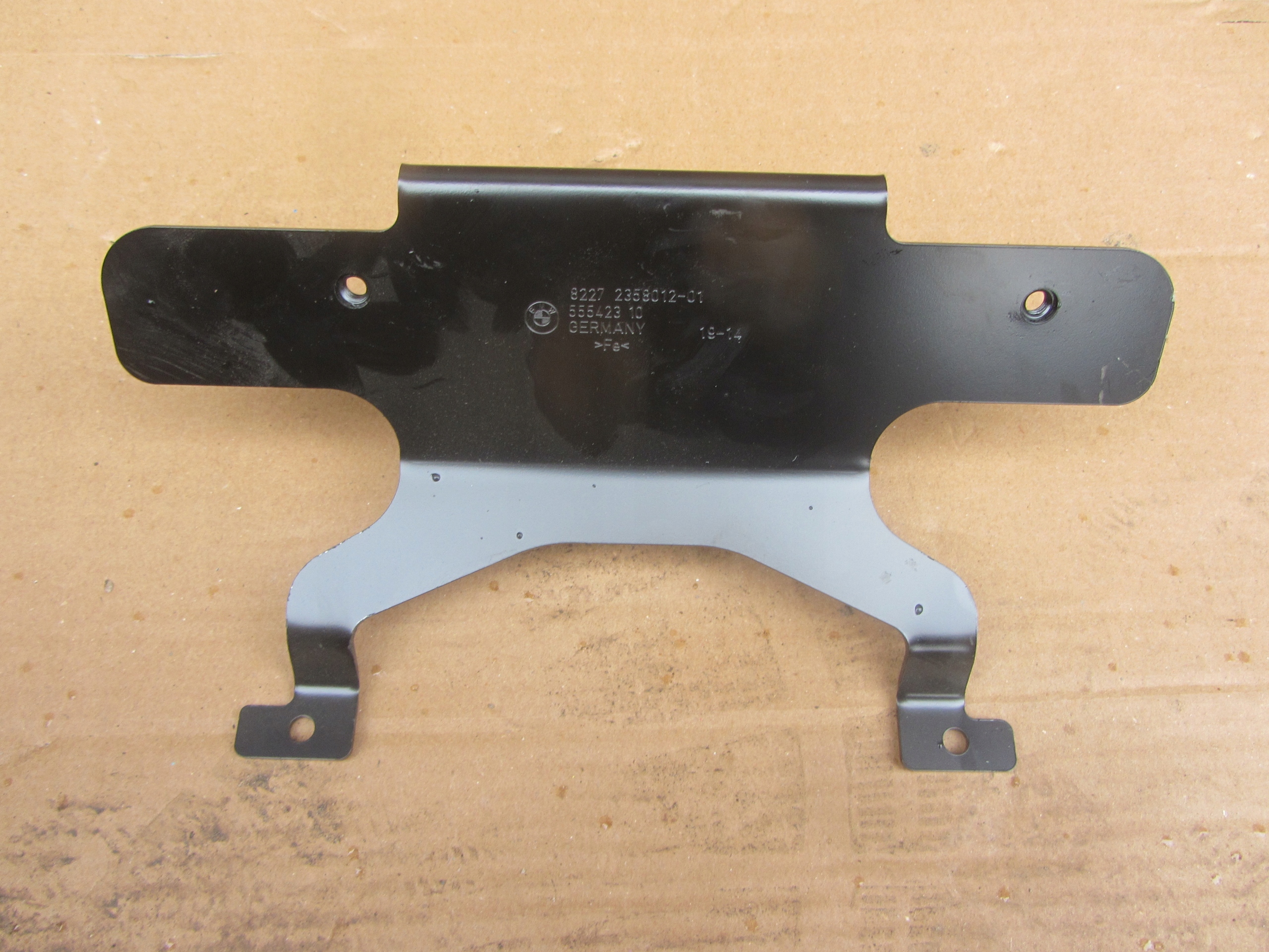 Плита адаптера огнетушителя UKL BMW F45 F46 MINI F60 2358012