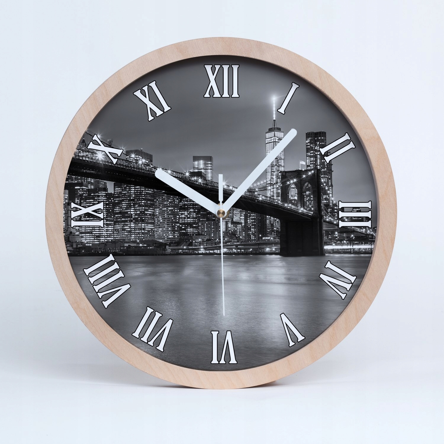 Dřevěný nástěnný hodinový stroj New York v noci, průměr 25 cm