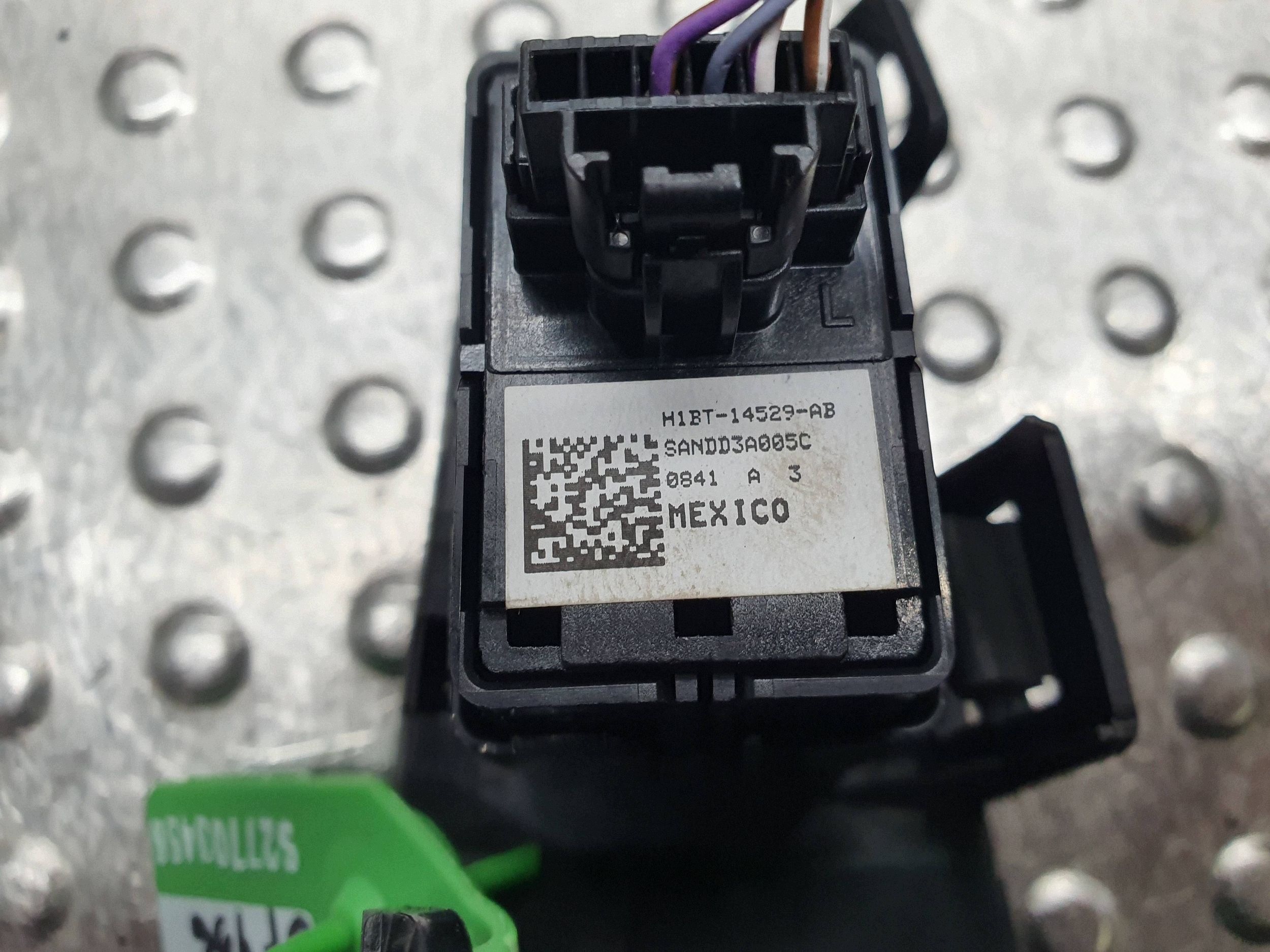 PANEL window control switch right front H1BT-14529-AB FORD PUMA MK2