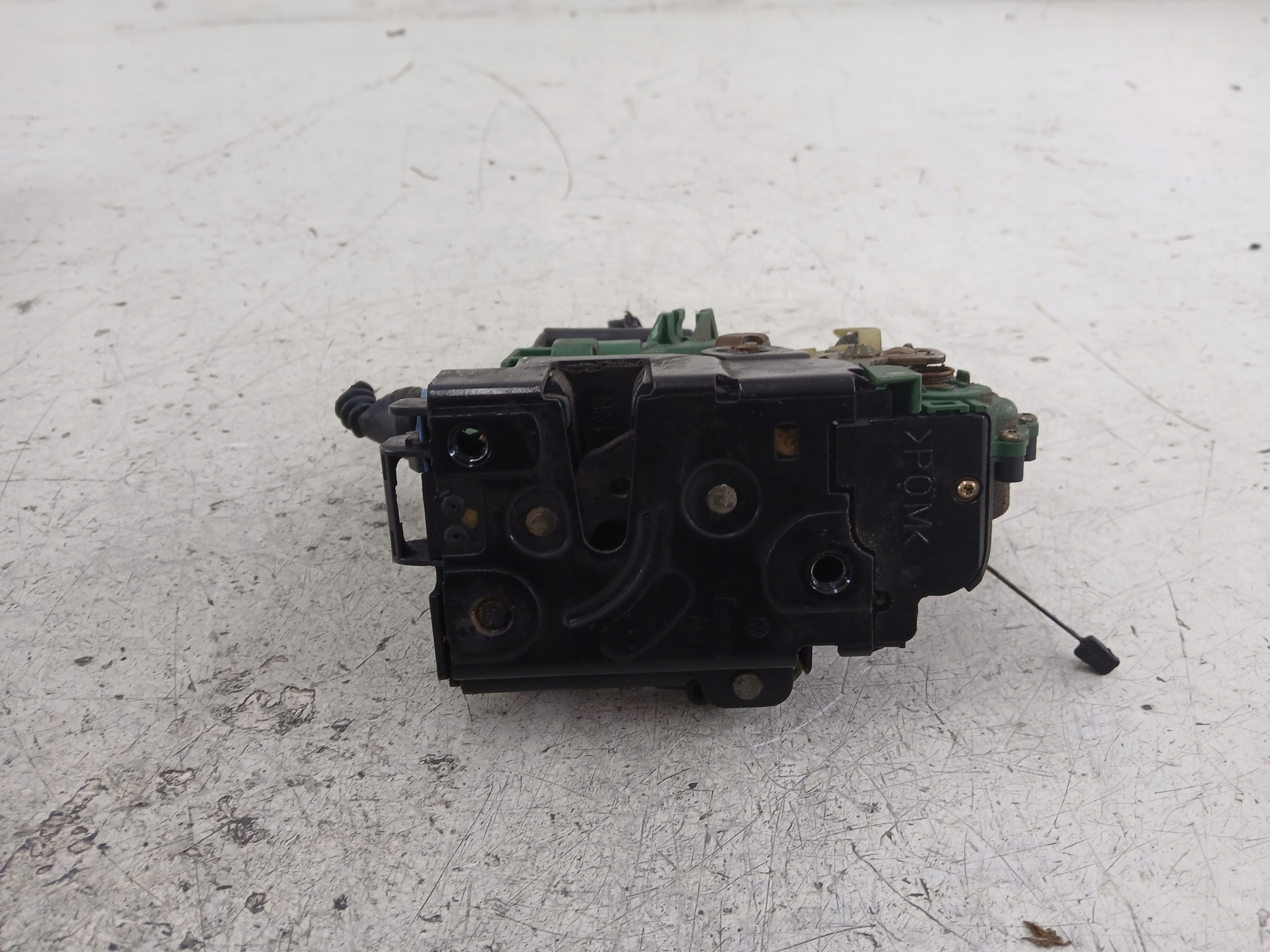VW PASSAT B5 lock door right front