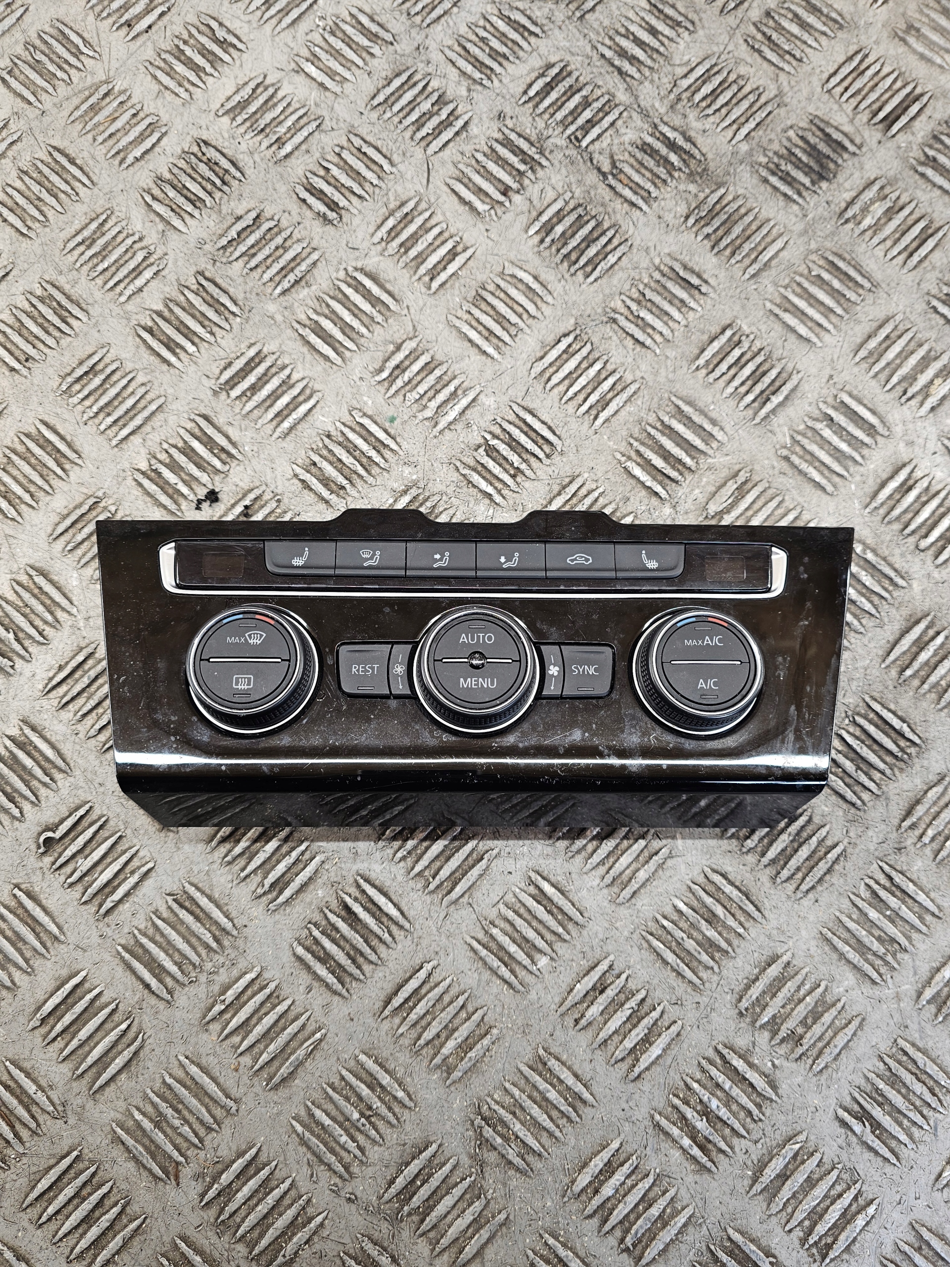 PANEL Bouton KLIMATRONIC Bouches buses 5G0907044DP VW PASSAT B8