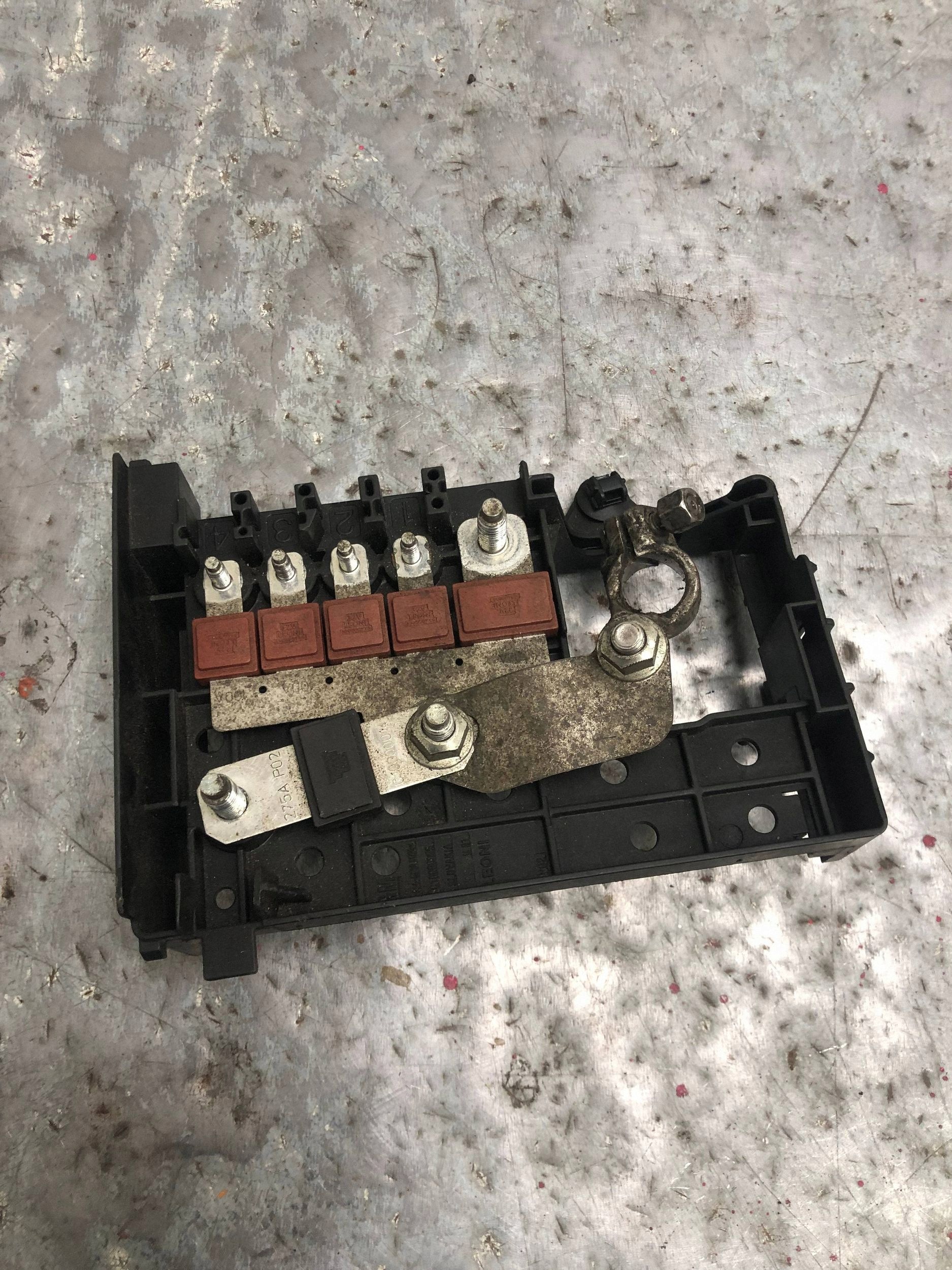 kapocs plusz OPEL ASTRA J 13302305